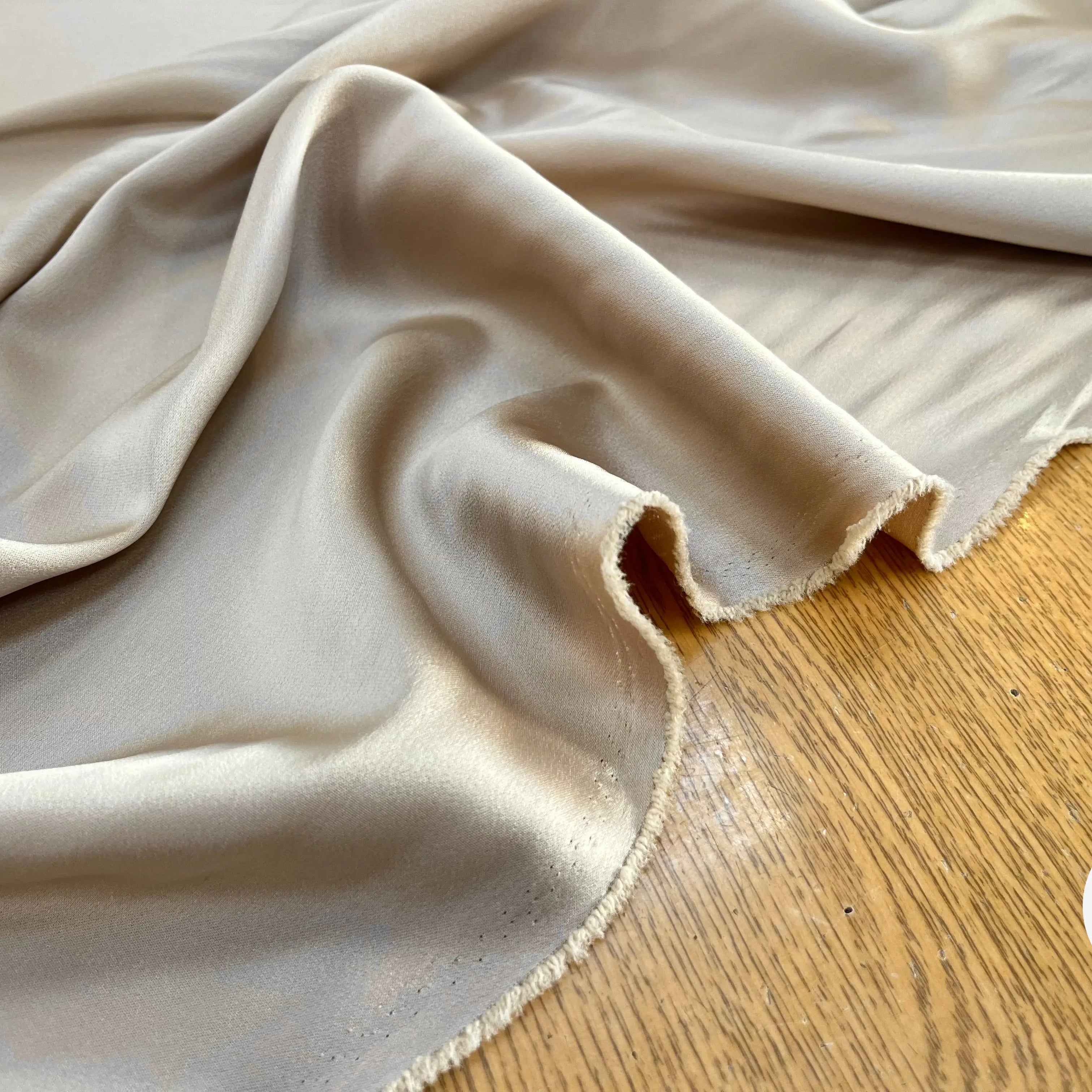 CREPE SATINÉ MADE IN JAPAN BEIGE - My Little Coupon