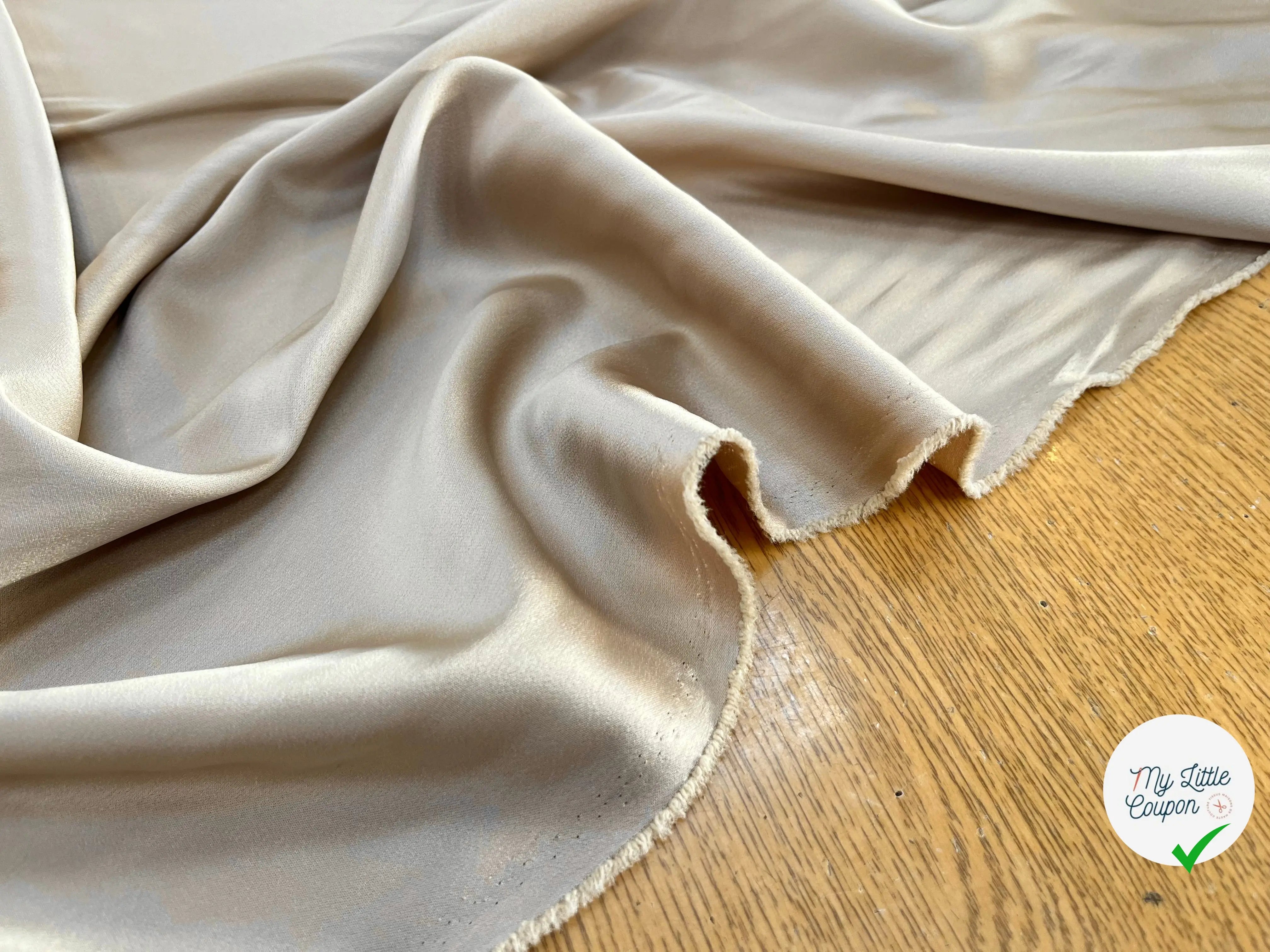 CREPE SATINÉ MADE IN JAPAN BEIGE - My Little Coupon