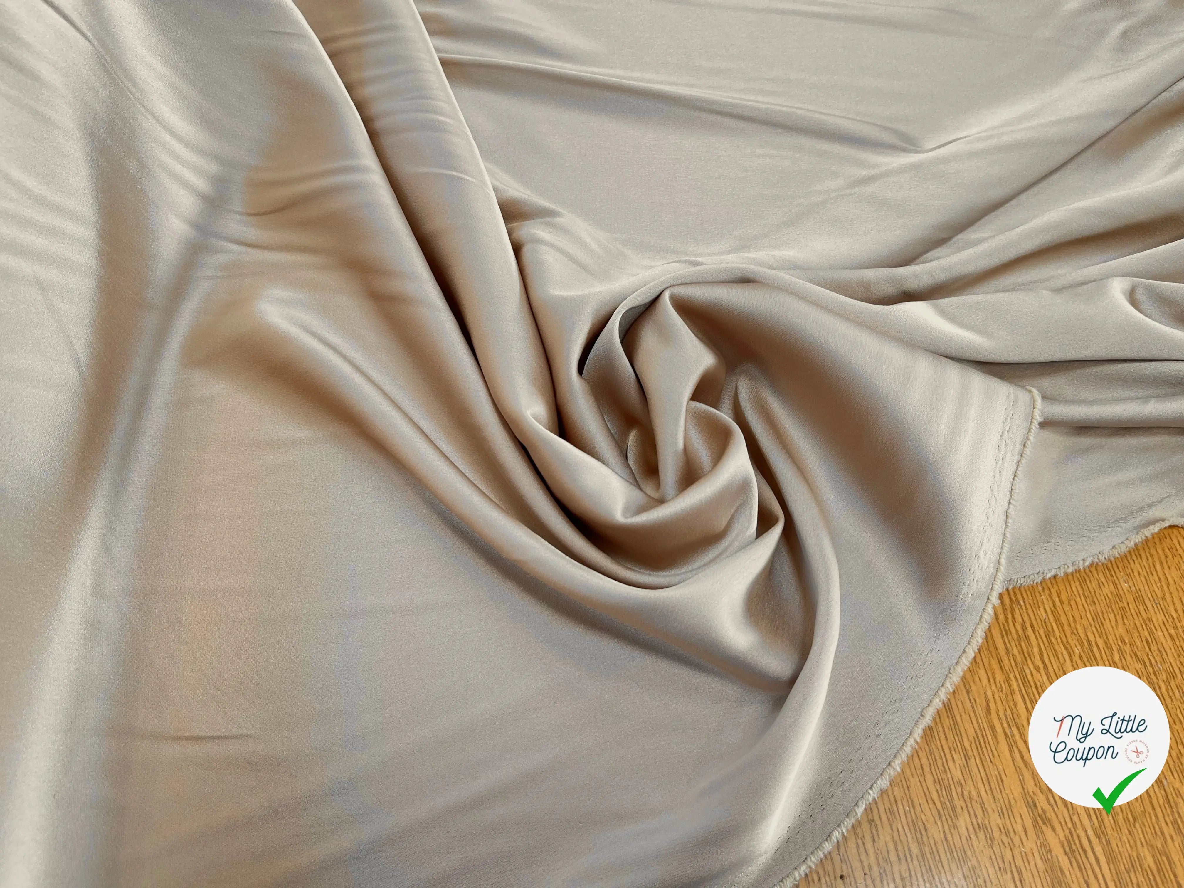 CREPE SATINÉ MADE IN JAPAN BEIGE - My Little Coupon