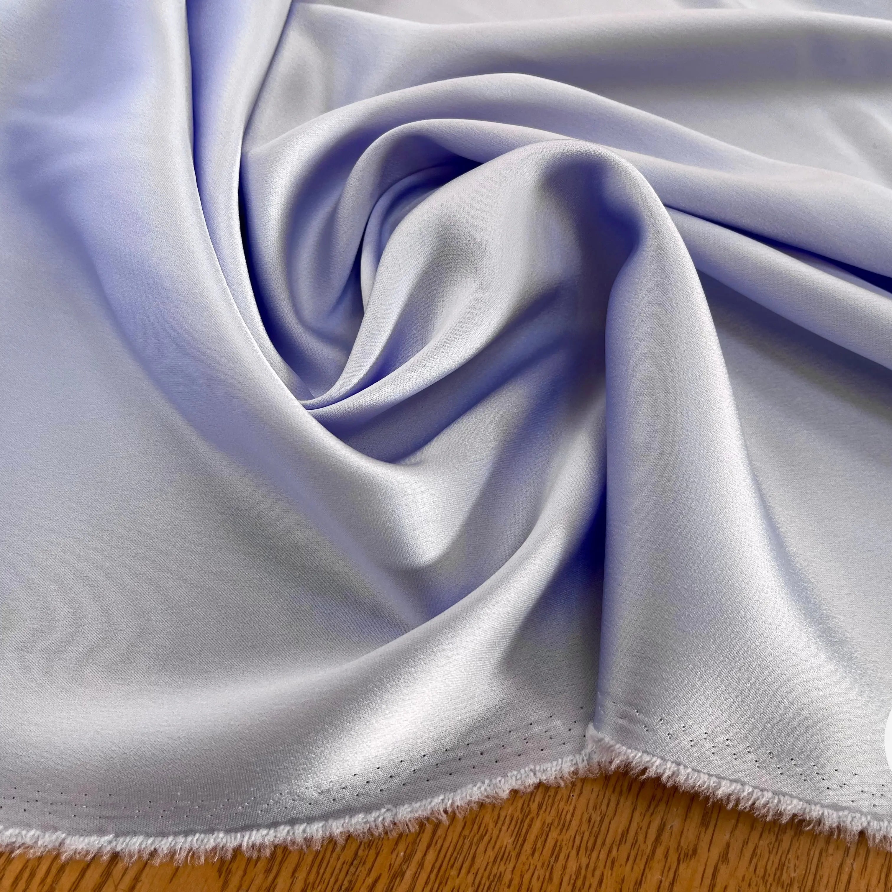 CREPE SATINÉ MADE IN JAPAN BLEU LAVANDE - My Little Coupon