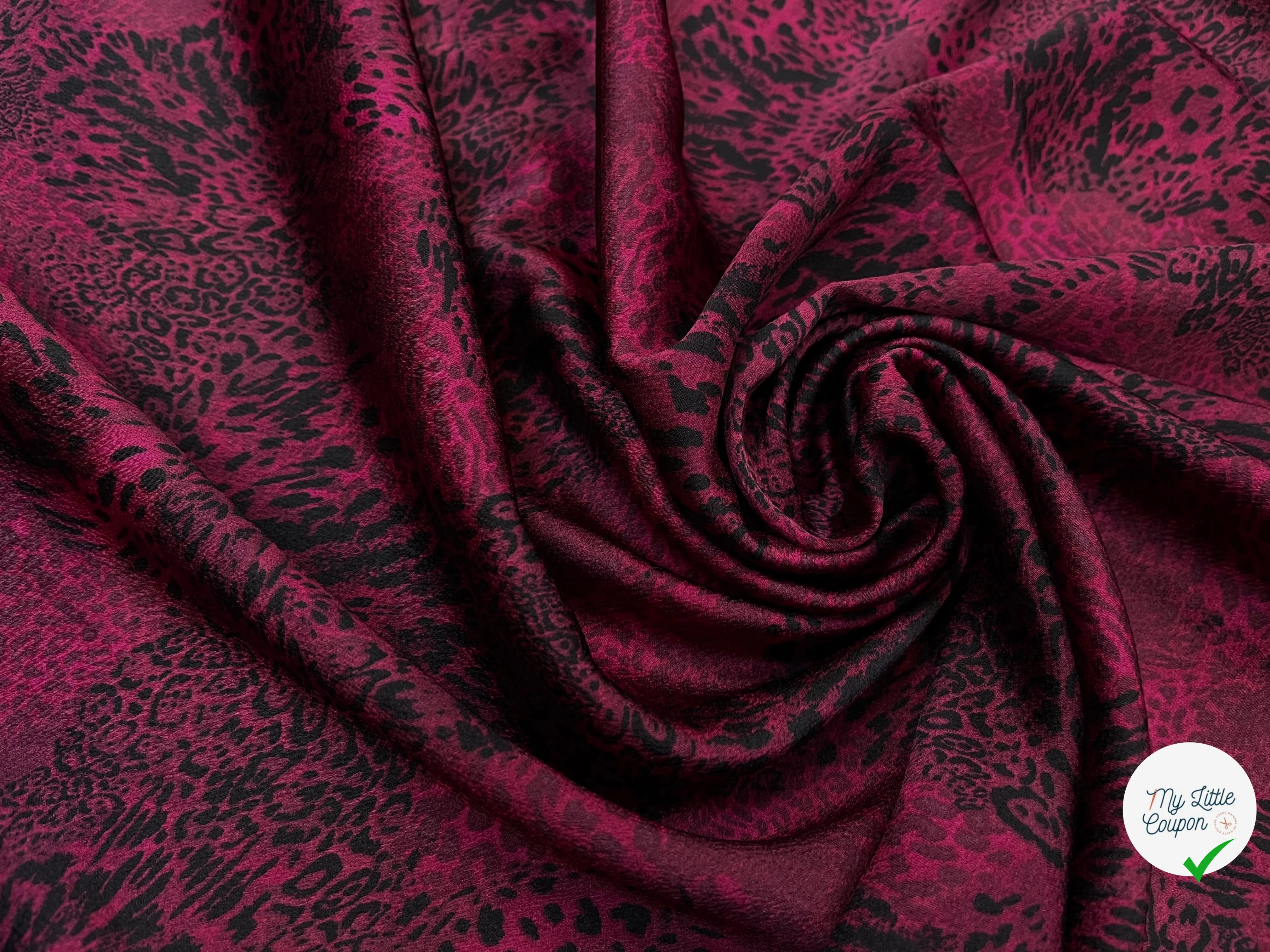 CREPE SATINÉ MOTIF ANIMAL LÉOPARD BORDEAUX - My Little Coupon