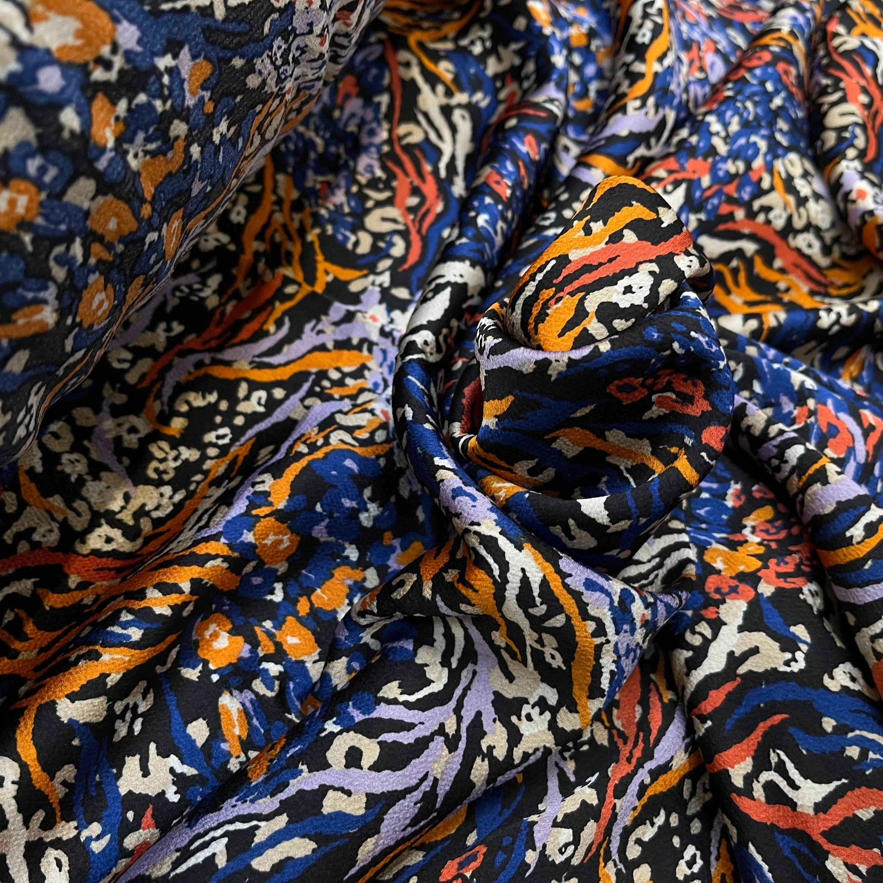 CREPE SATINÉ MOTIF PEINTURE MULTICOLORE TIE&DYE - My Little Coupon