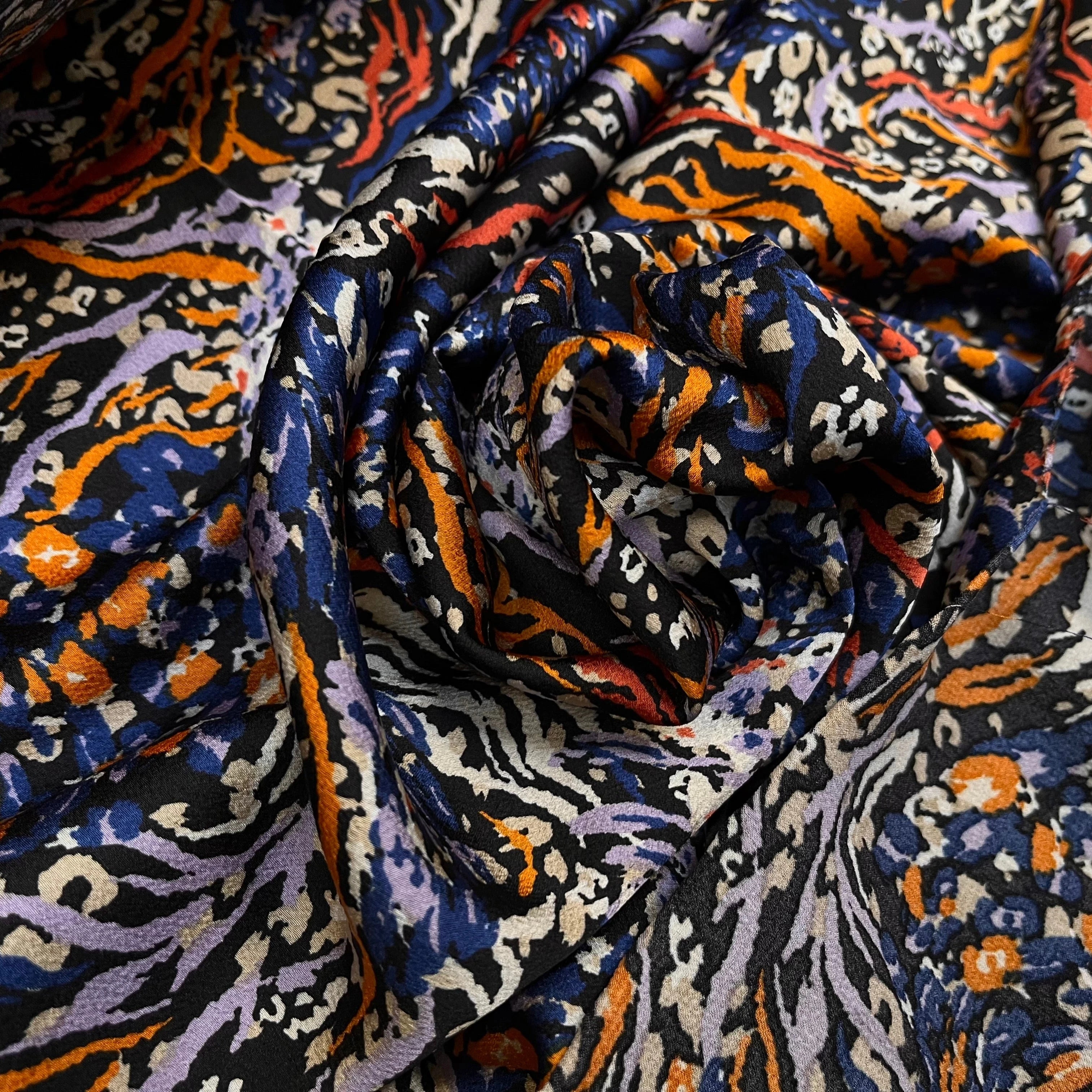 CREPE SATINÉ MOTIF PEINTURE MULTICOLORE TIE&DYE - My Little Coupon