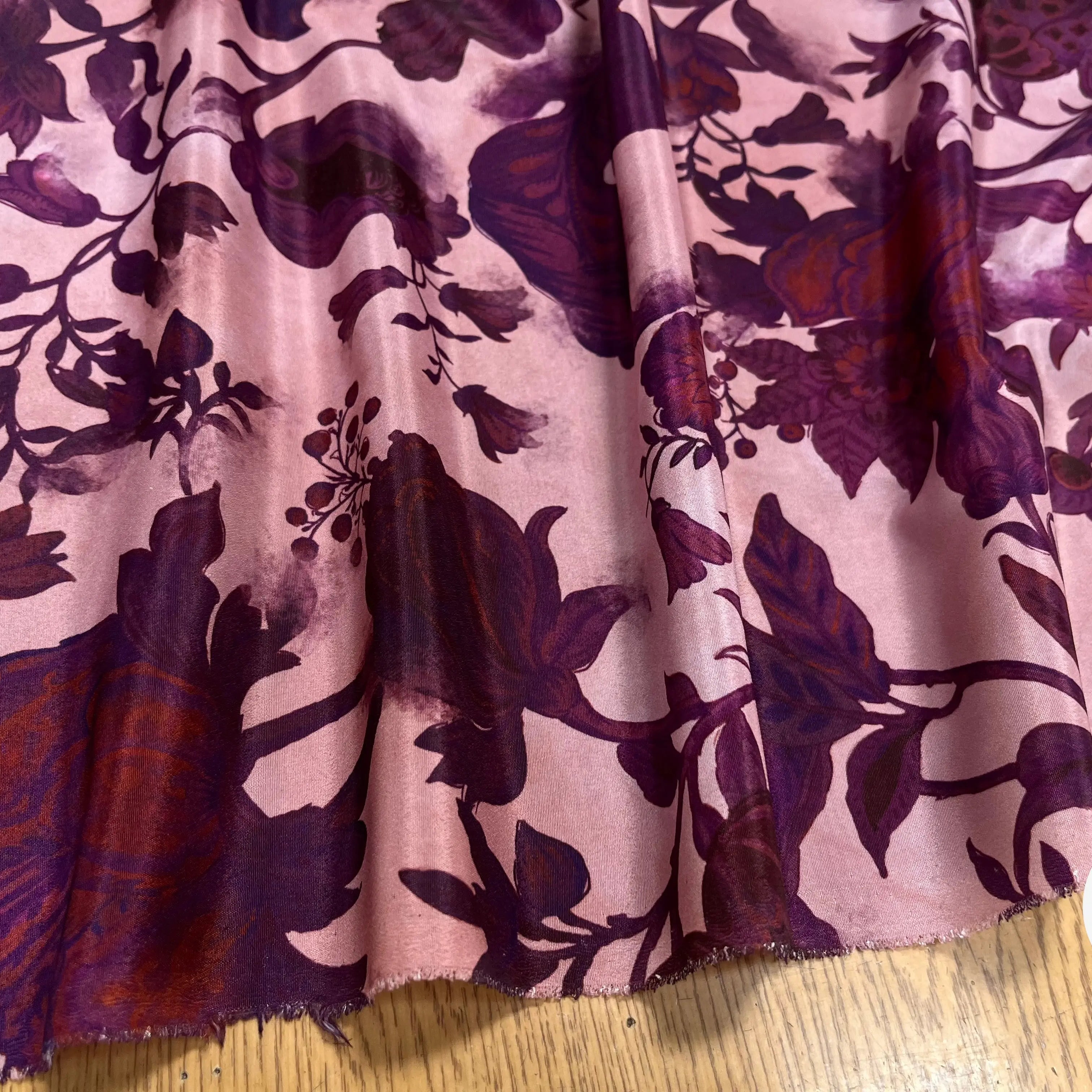 CRÊPE SATINÉ POLYESTER ROSE&VIOLET - My Little Coupon