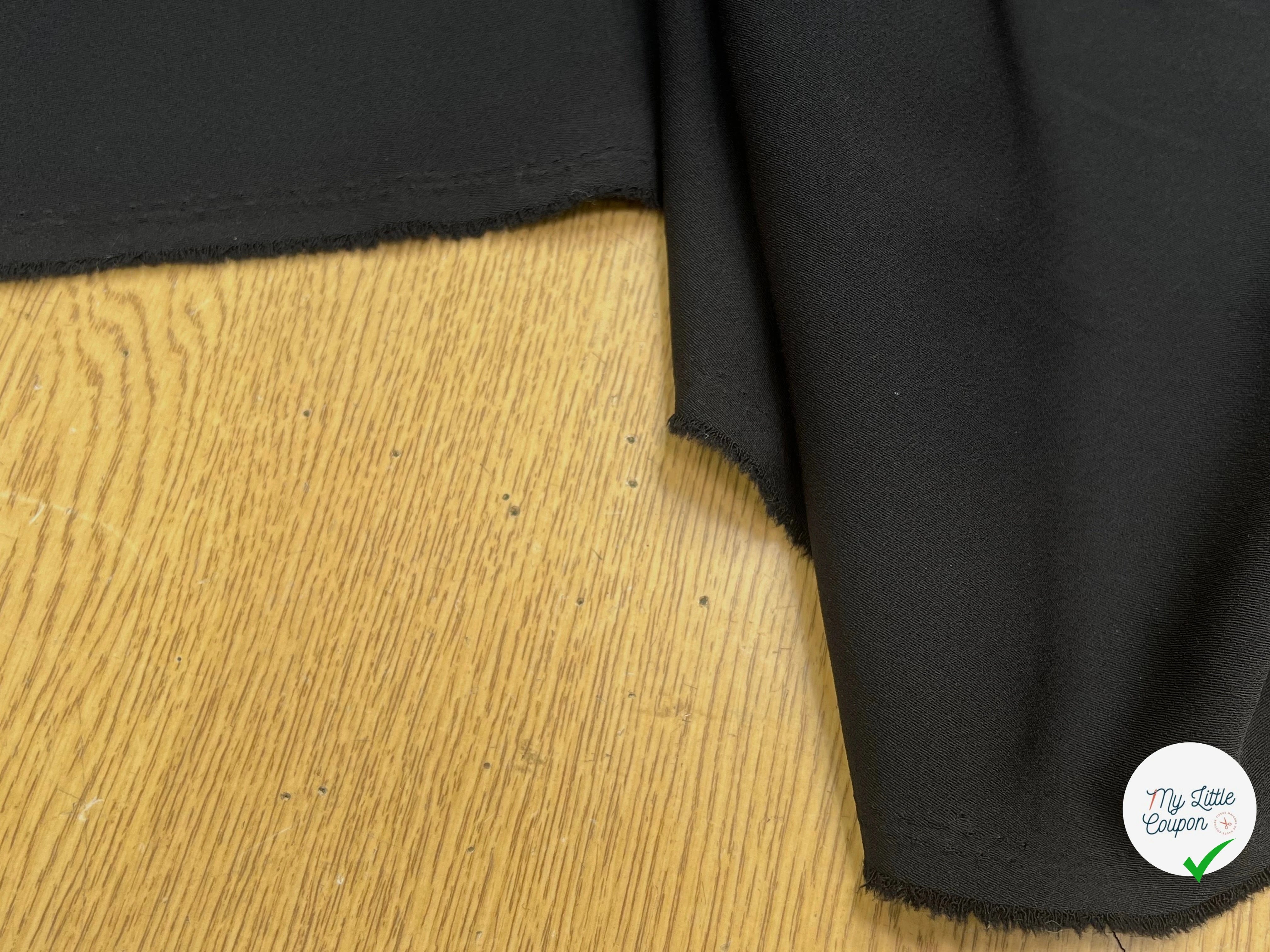 CREPE SEMI-LOURD FLUIDE NOIR LÉGÈREMENT SATINÉ 145CM - My Little Coupon