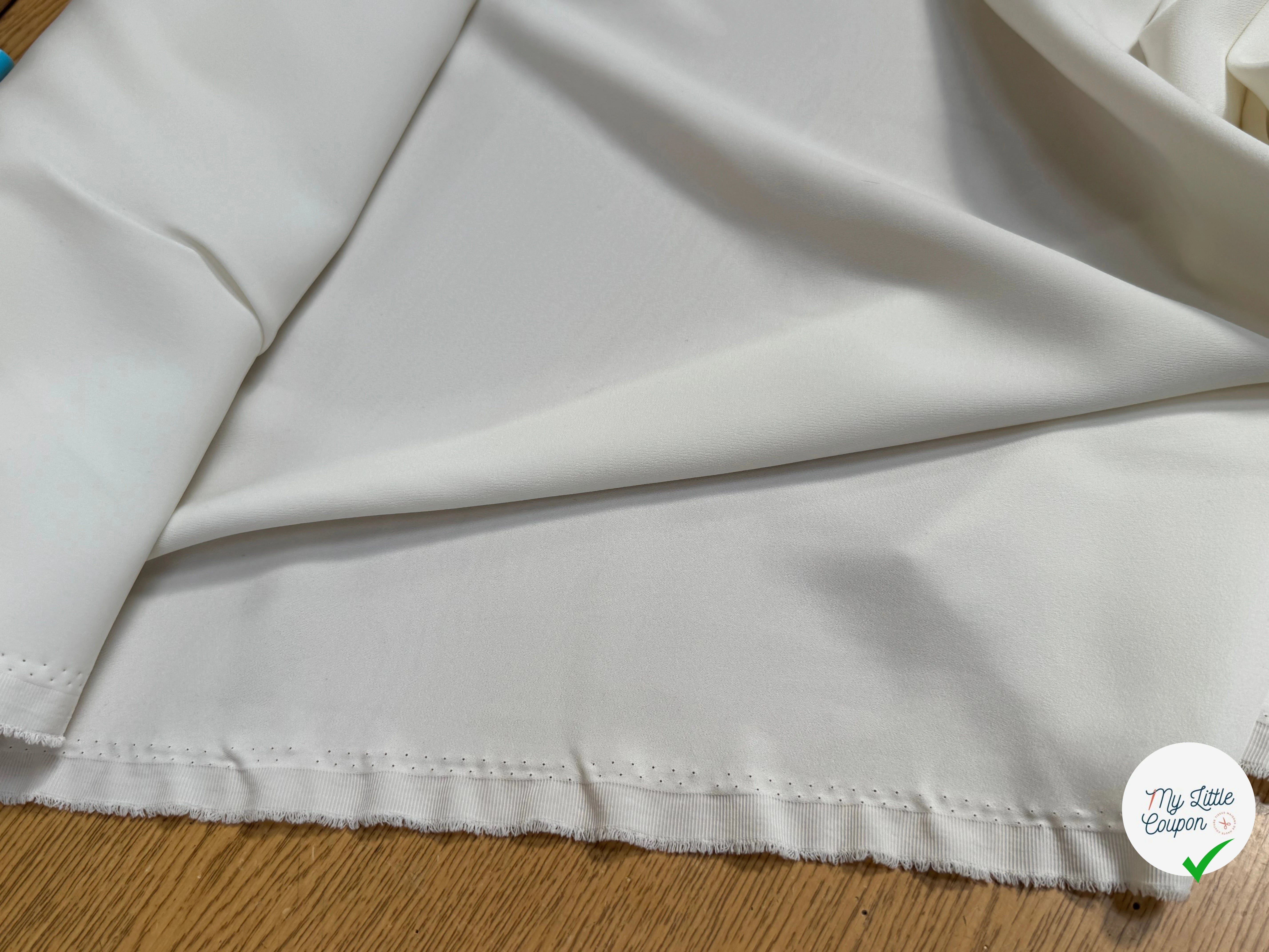 CREPE SEMI-LOURD STRETCH BLANC CASSÉ SUPER TOMBÉ - My Little Coupon