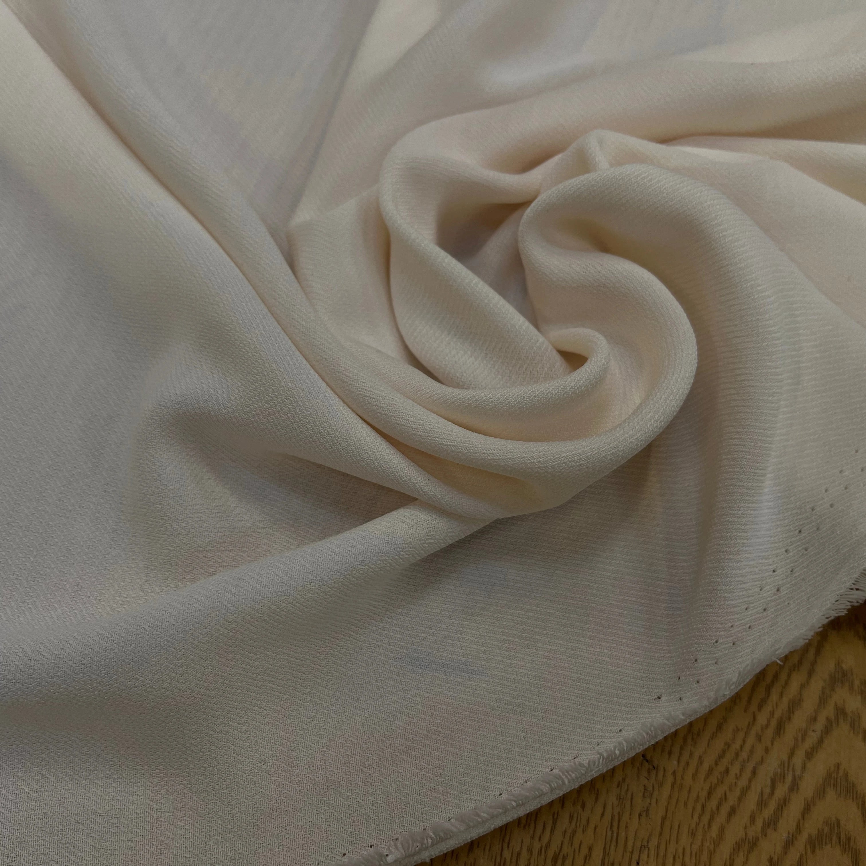 CREPE SERGÉ ÉCRU SOUPLE - My Little Coupon