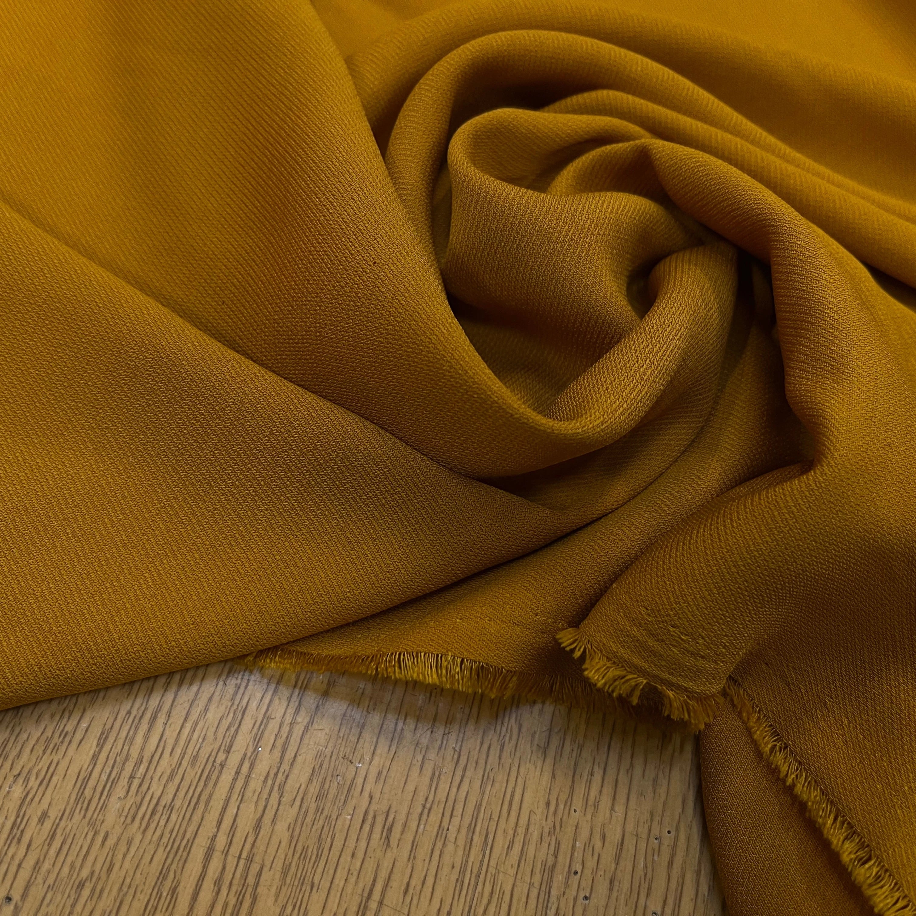 CREPE SERGE JAUNE MOUTARDE SOUPLE - My Little Coupon