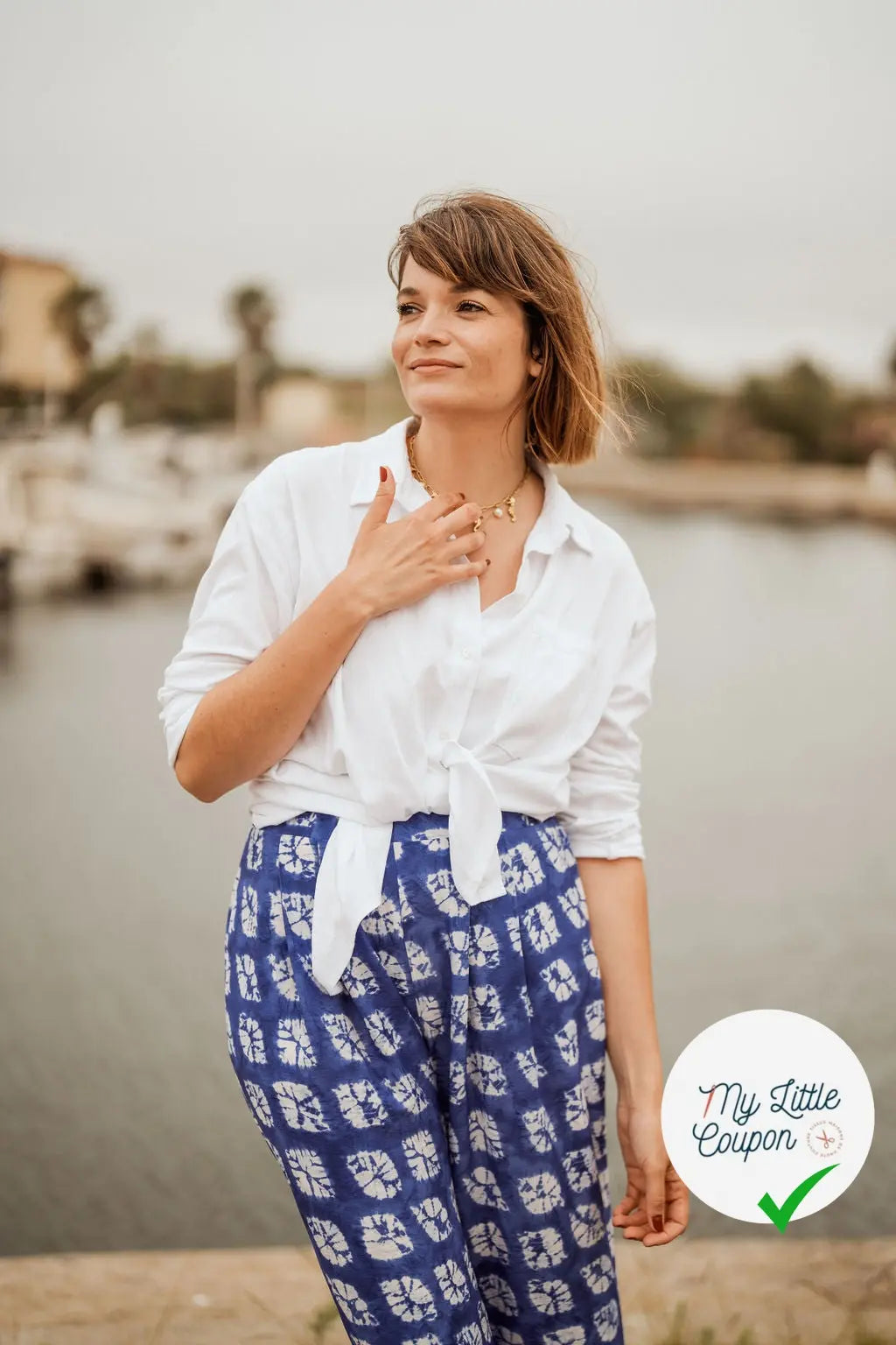CREPE SHIBORI FOND BLEU SUPERBE TENUE - My Little Coupon