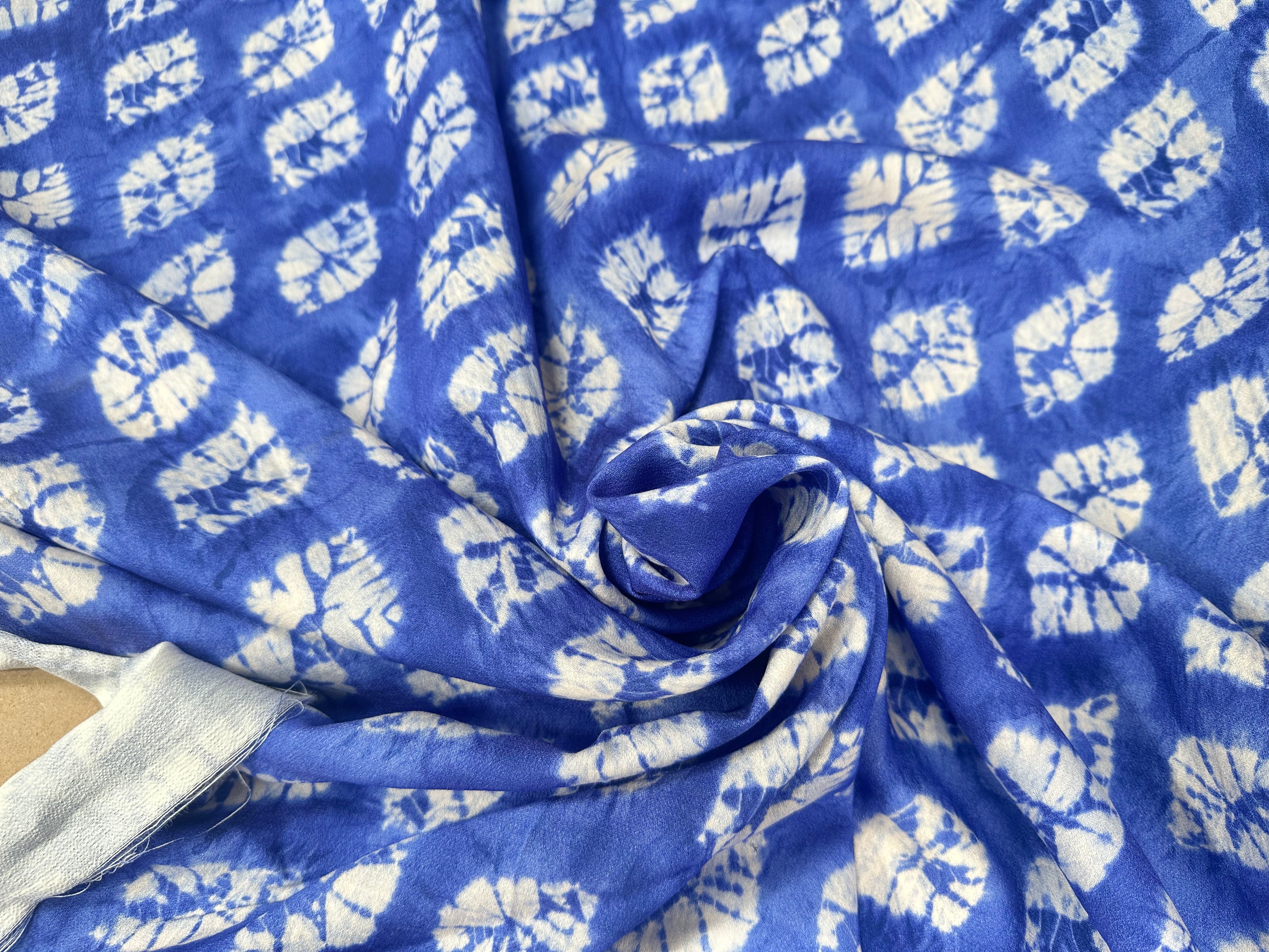 CREPE SHIBORI FOND BLEU SUPERBE TENUE - My Little Coupon