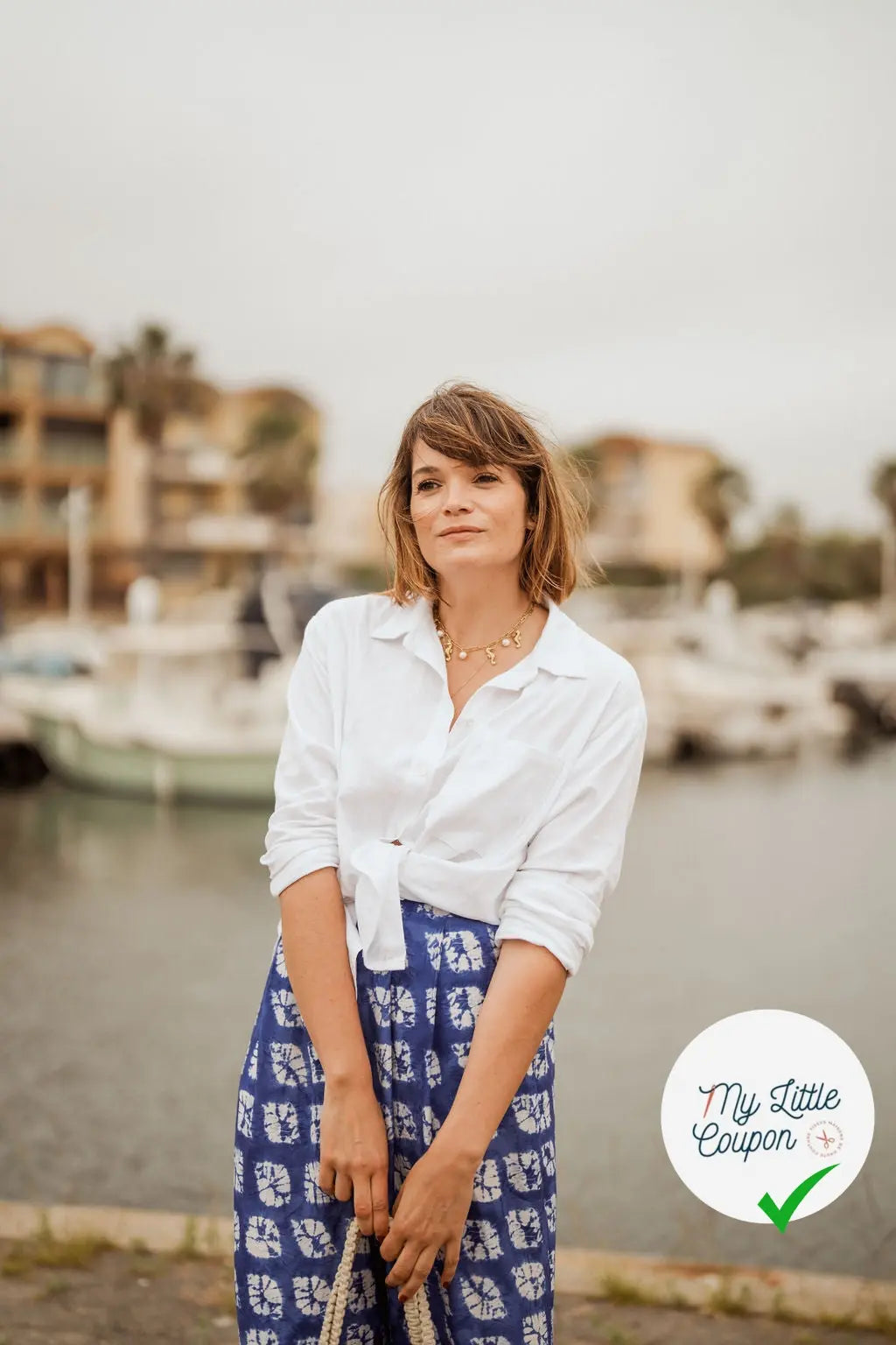 CREPE SHIBORI FOND BLEU SUPERBE TENUE - My Little Coupon