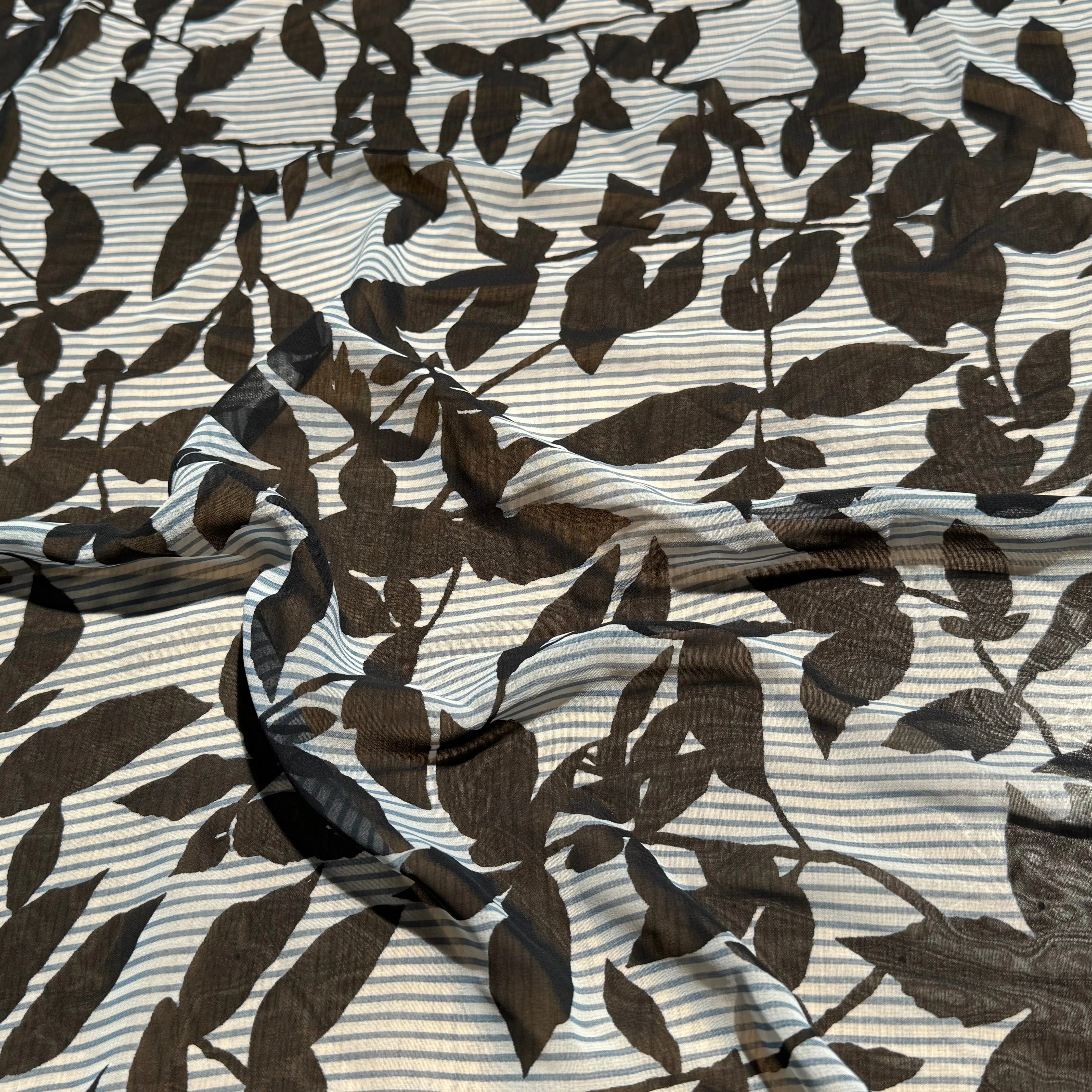 CREPE ULTRA FIN FOND BLANC IMPRIMÉ MOTIFS FEUILLAGES NOIRS - My Little Coupon