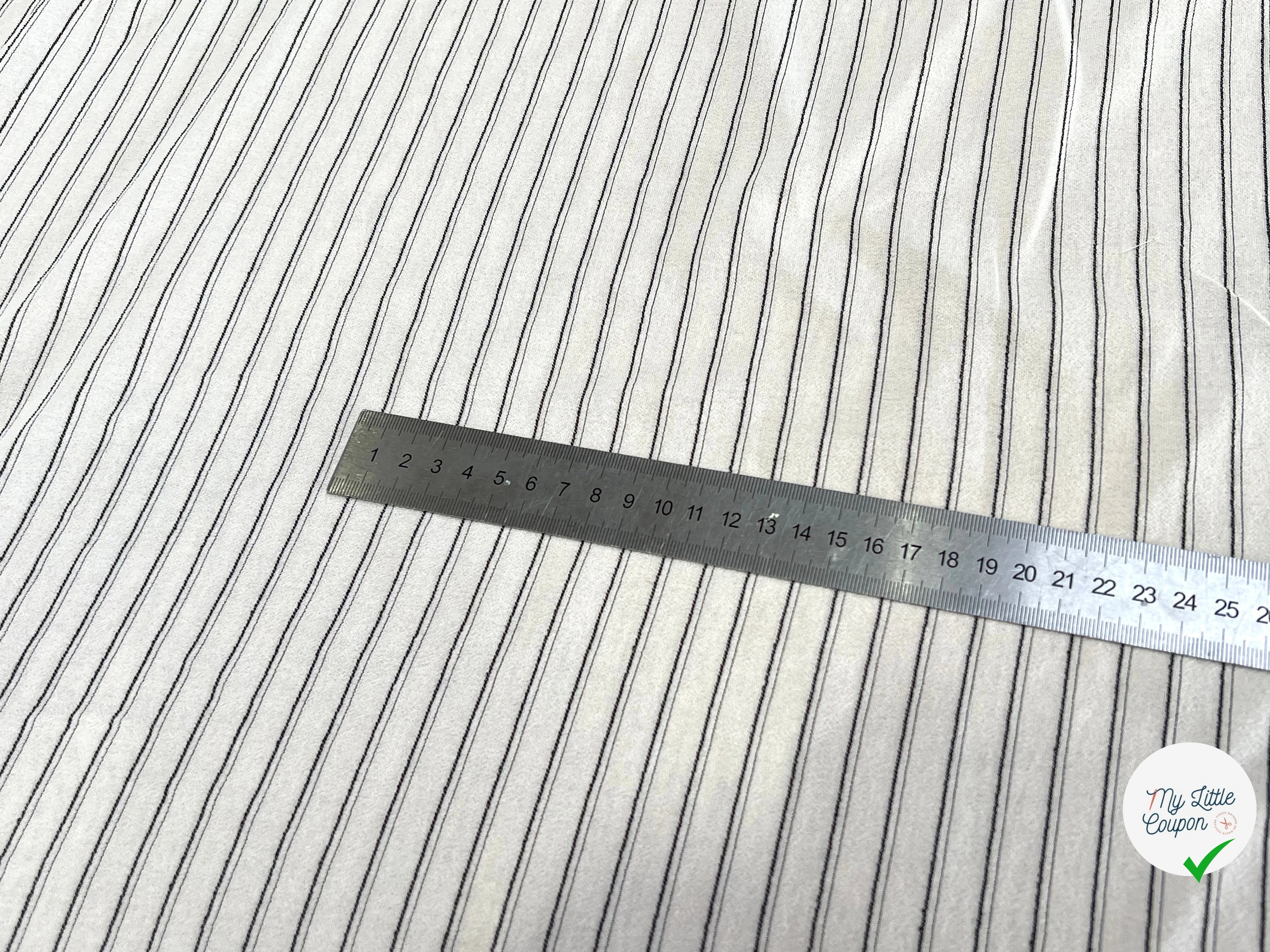 CREPE VISCOSE BLANC À RAYURES NOIRE FLUIDE - My Little Coupon
