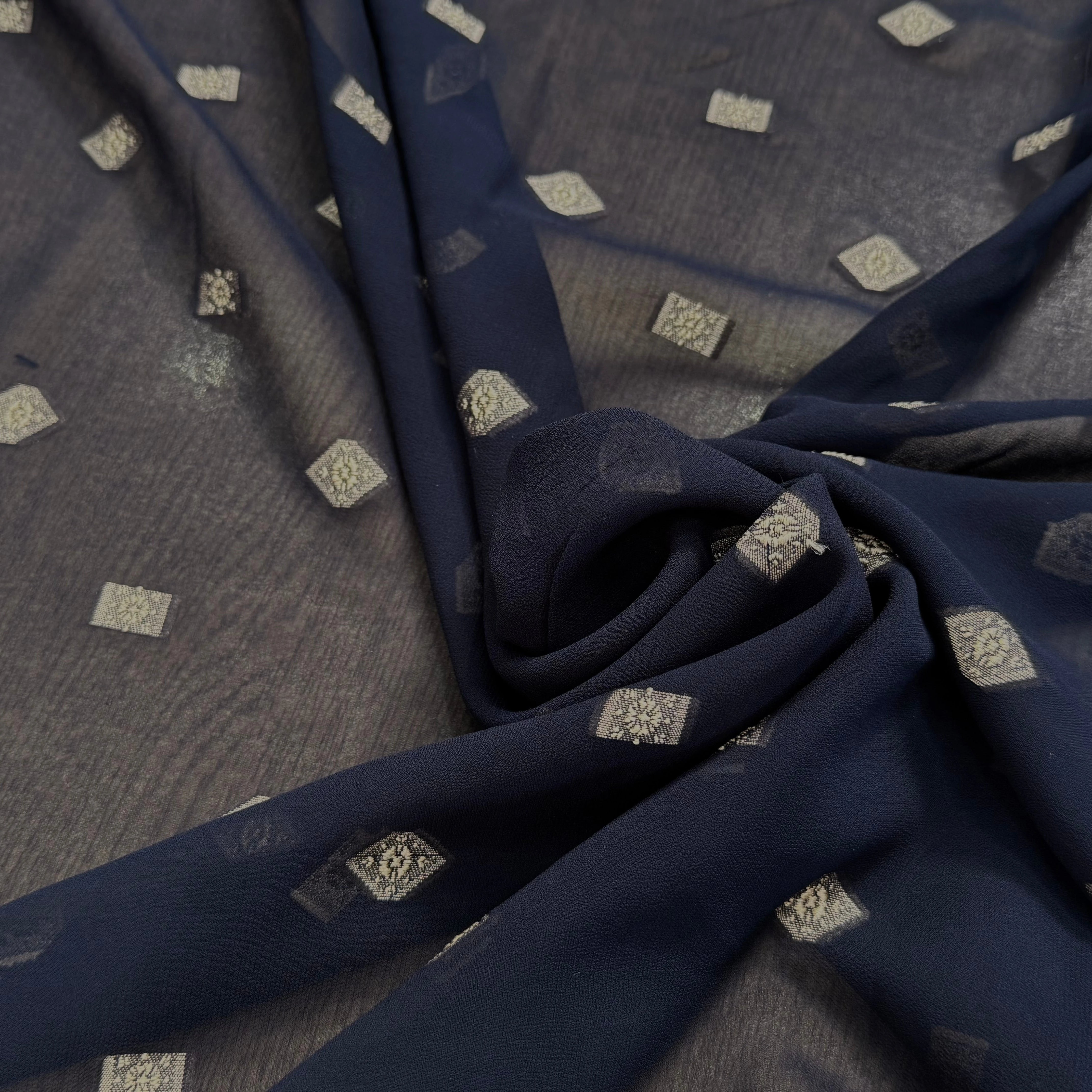 CREPE VISCOSE BLEU MARINE MOTIF TISSÉ GÉOMETRIQUE 100% VI - My Little Coupon