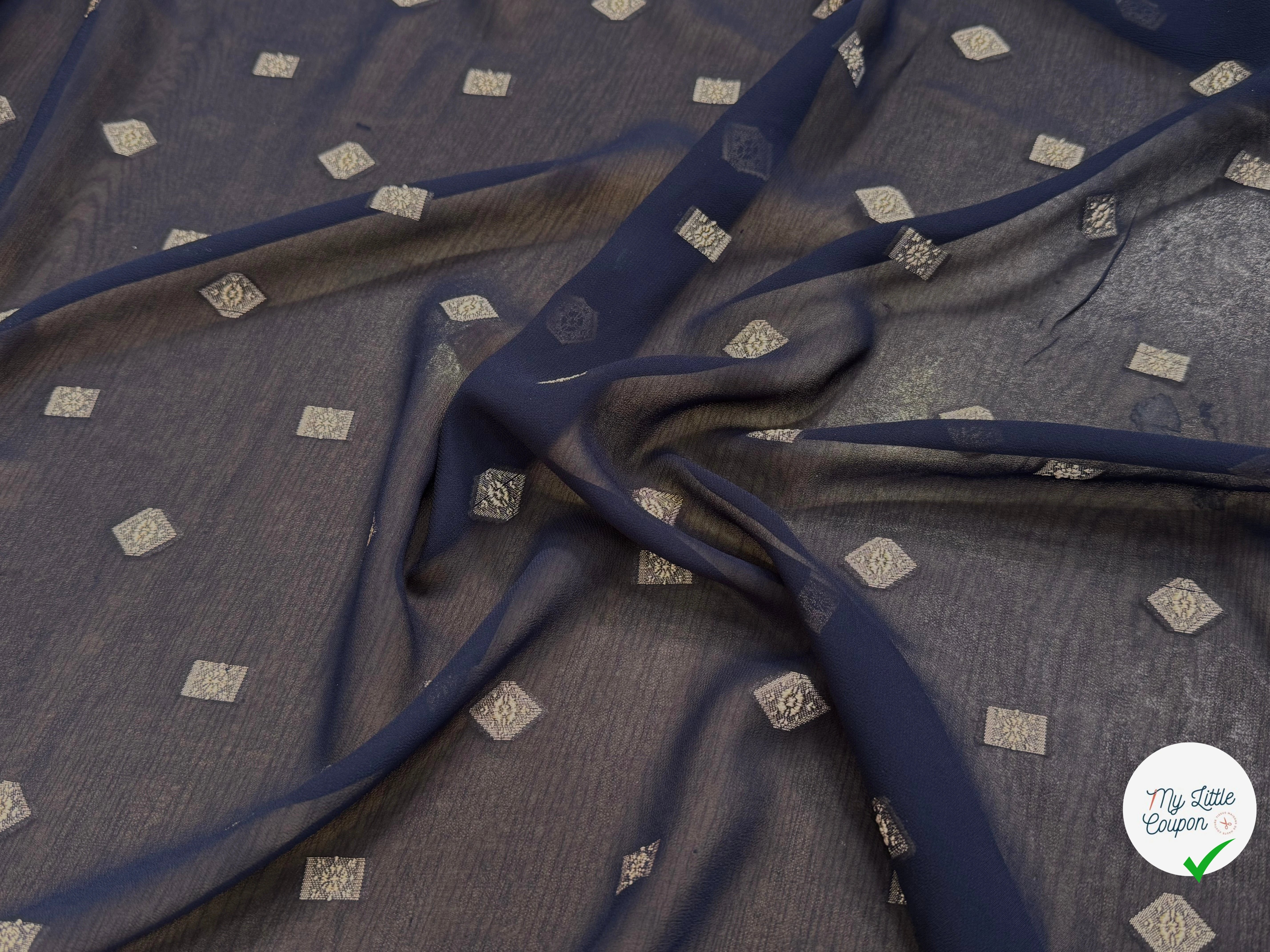 CREPE VISCOSE BLEU MARINE MOTIF TISSÉ GÉOMETRIQUE 100% VI - My Little Coupon