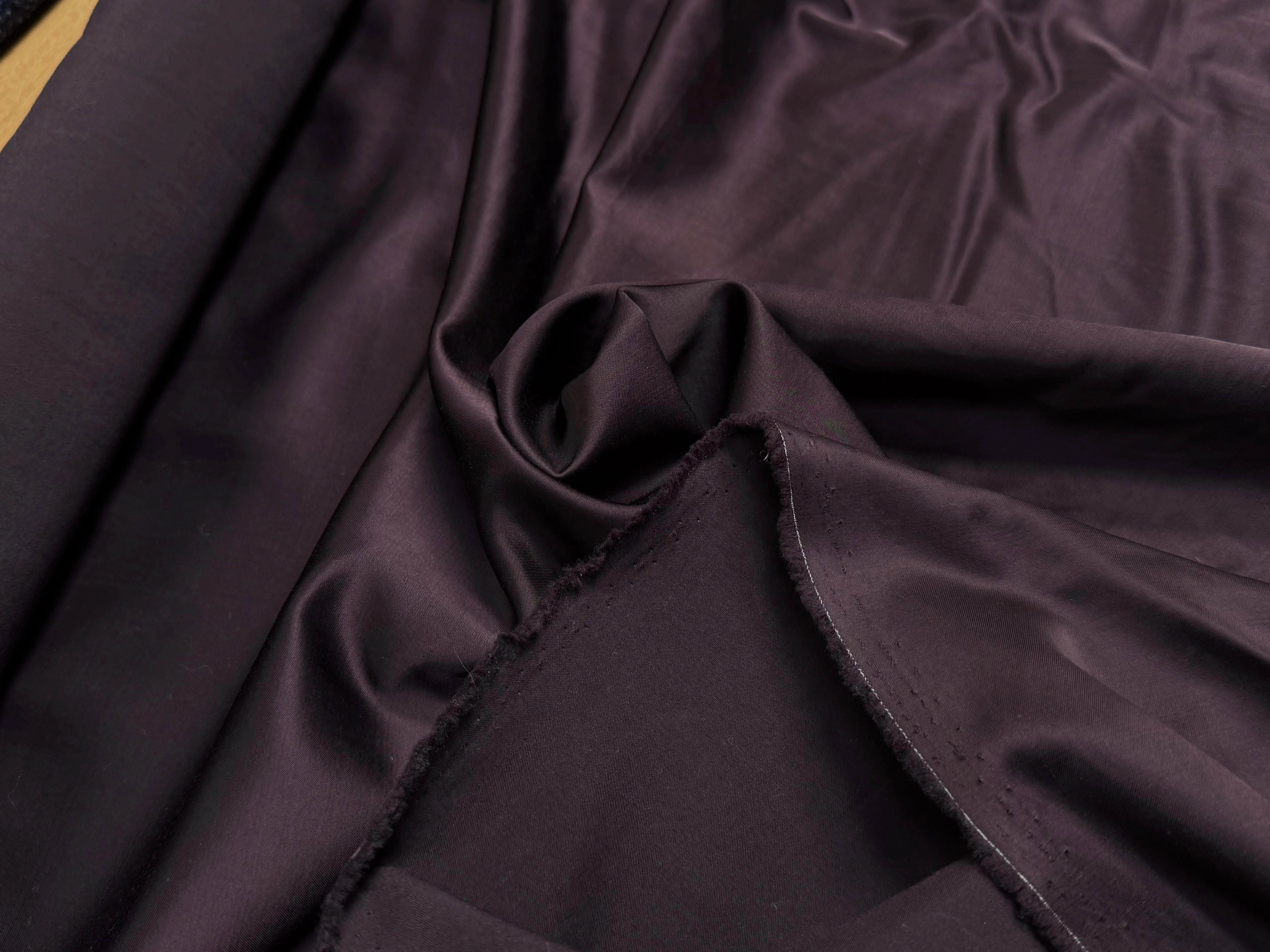 CREPE VISCOSE ENVERS SATIN 8% SOIE BEAU TOMBÉ CHOCO BORDEAUX - My Little Coupon