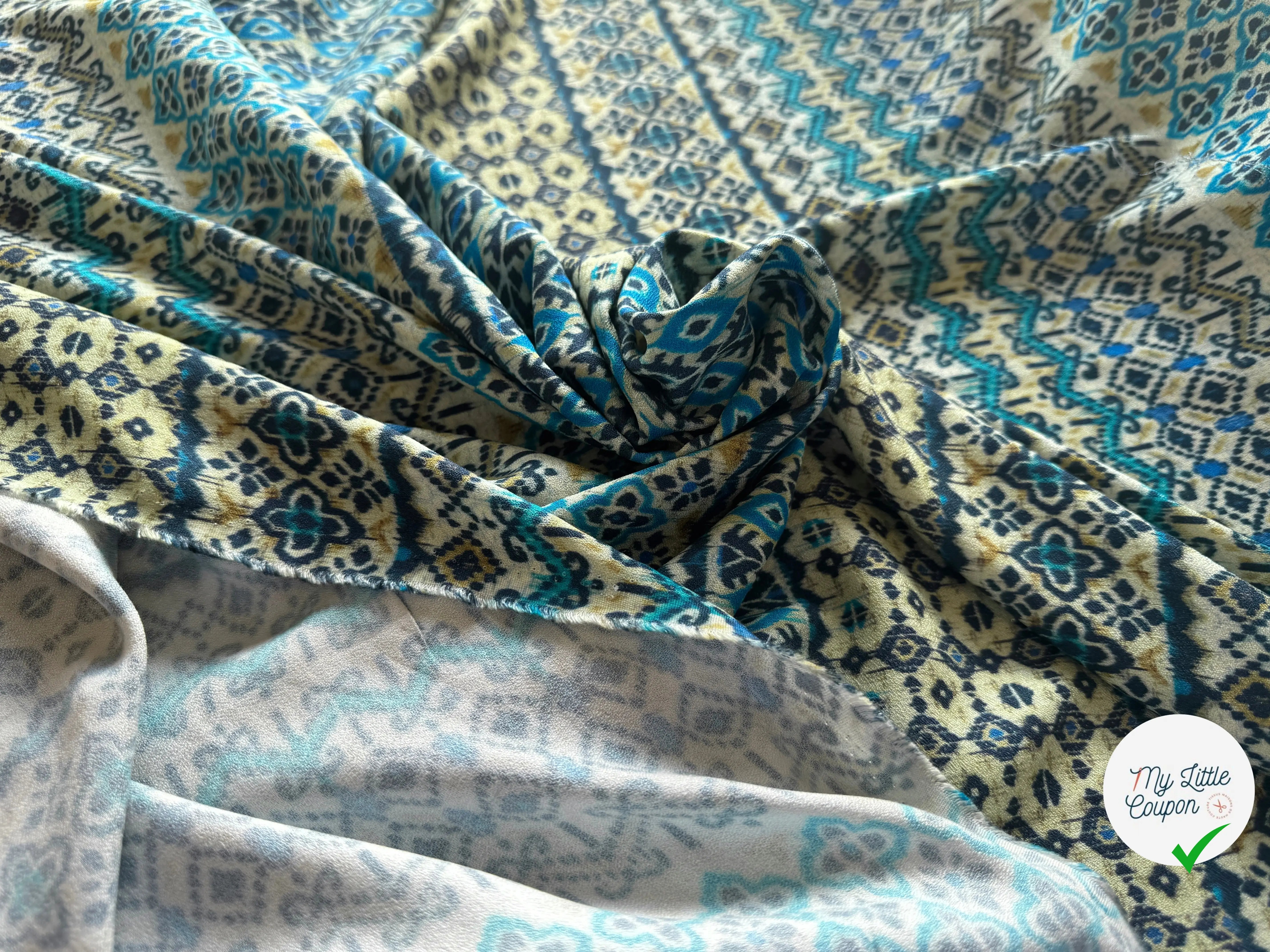CRÊPE VISCOSE ETNIK DIVERS BLEU - My Little Coupon