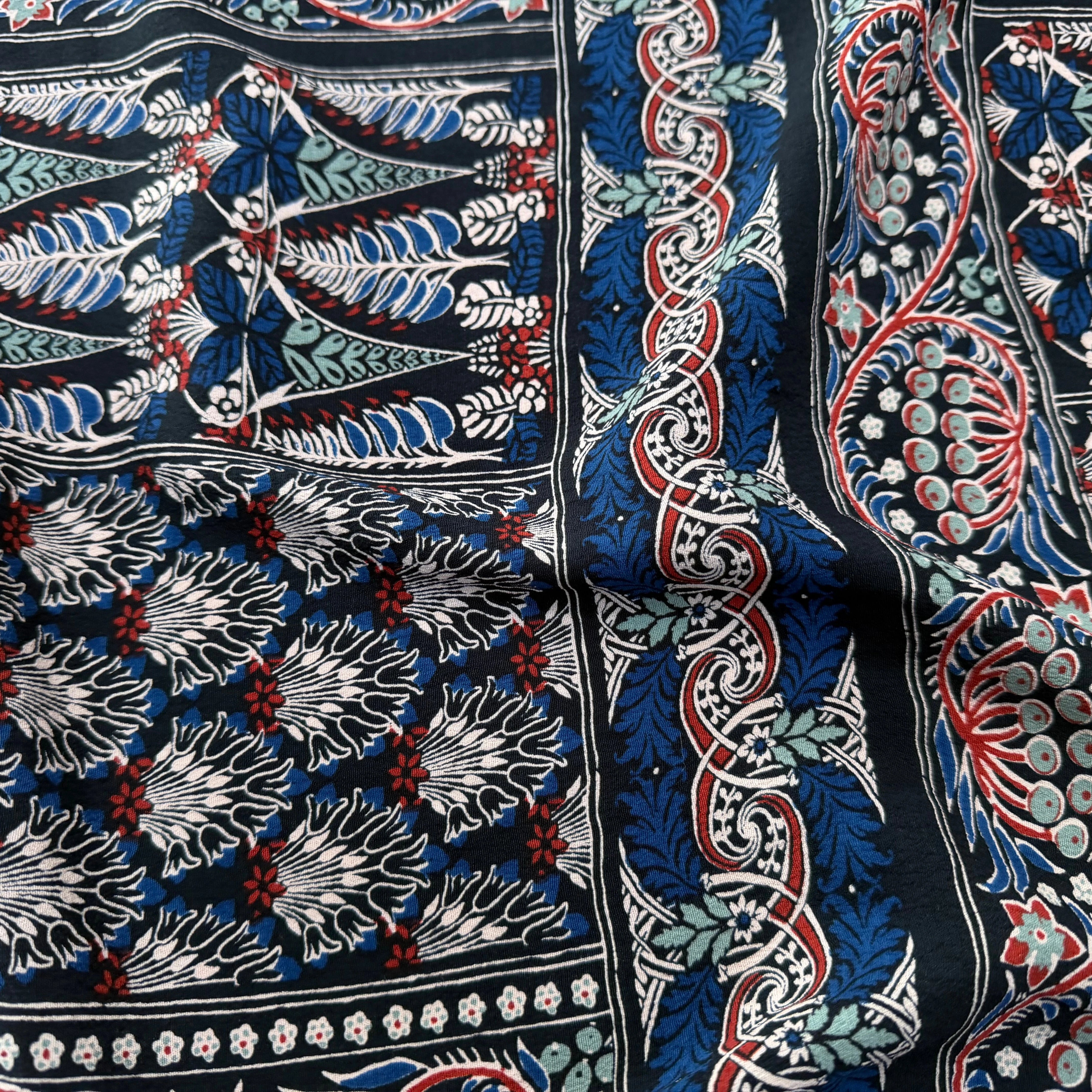 CREPE VISCOSE FEUILLAGE 130CM - My Little Coupon