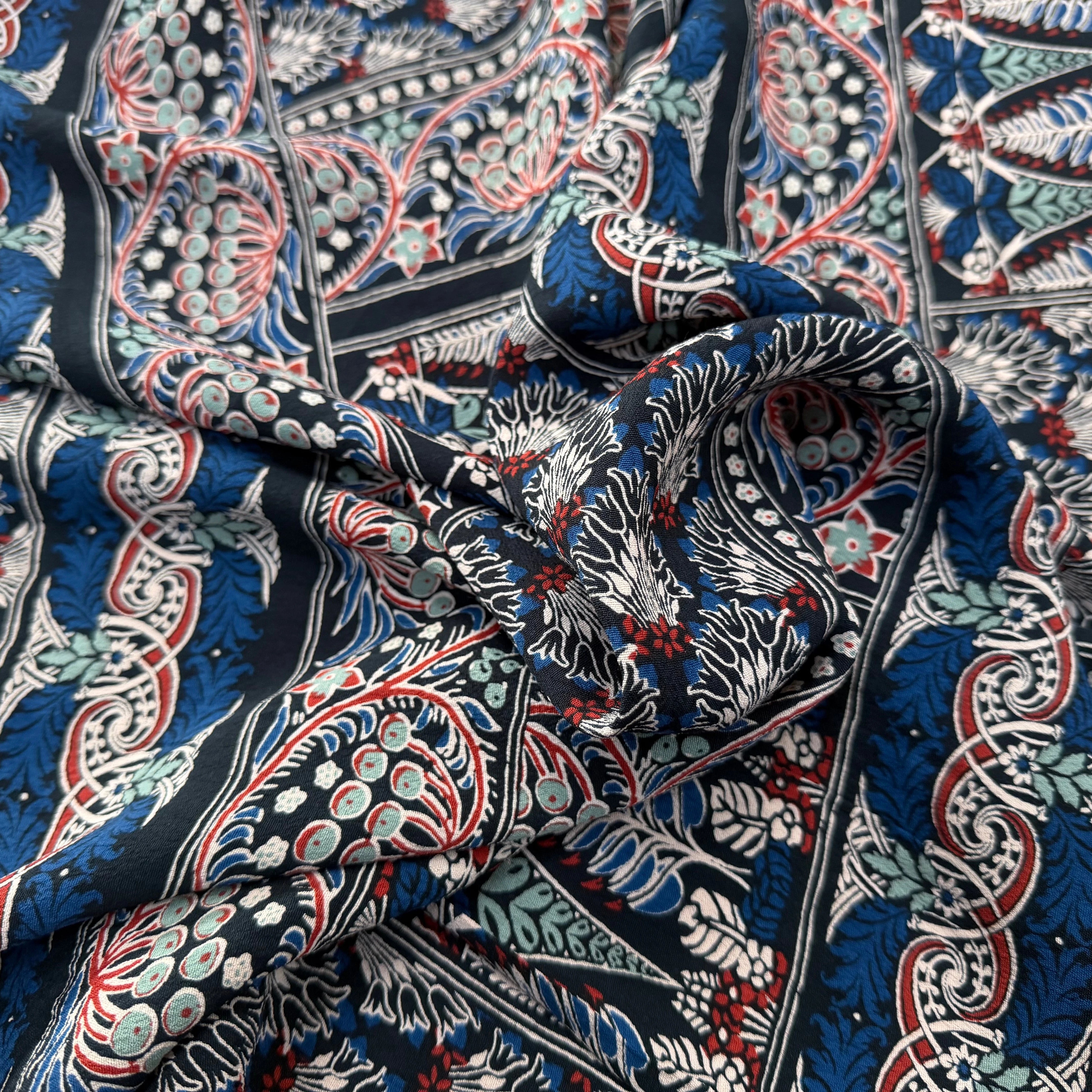 CREPE VISCOSE FEUILLAGE 130CM - My Little Coupon