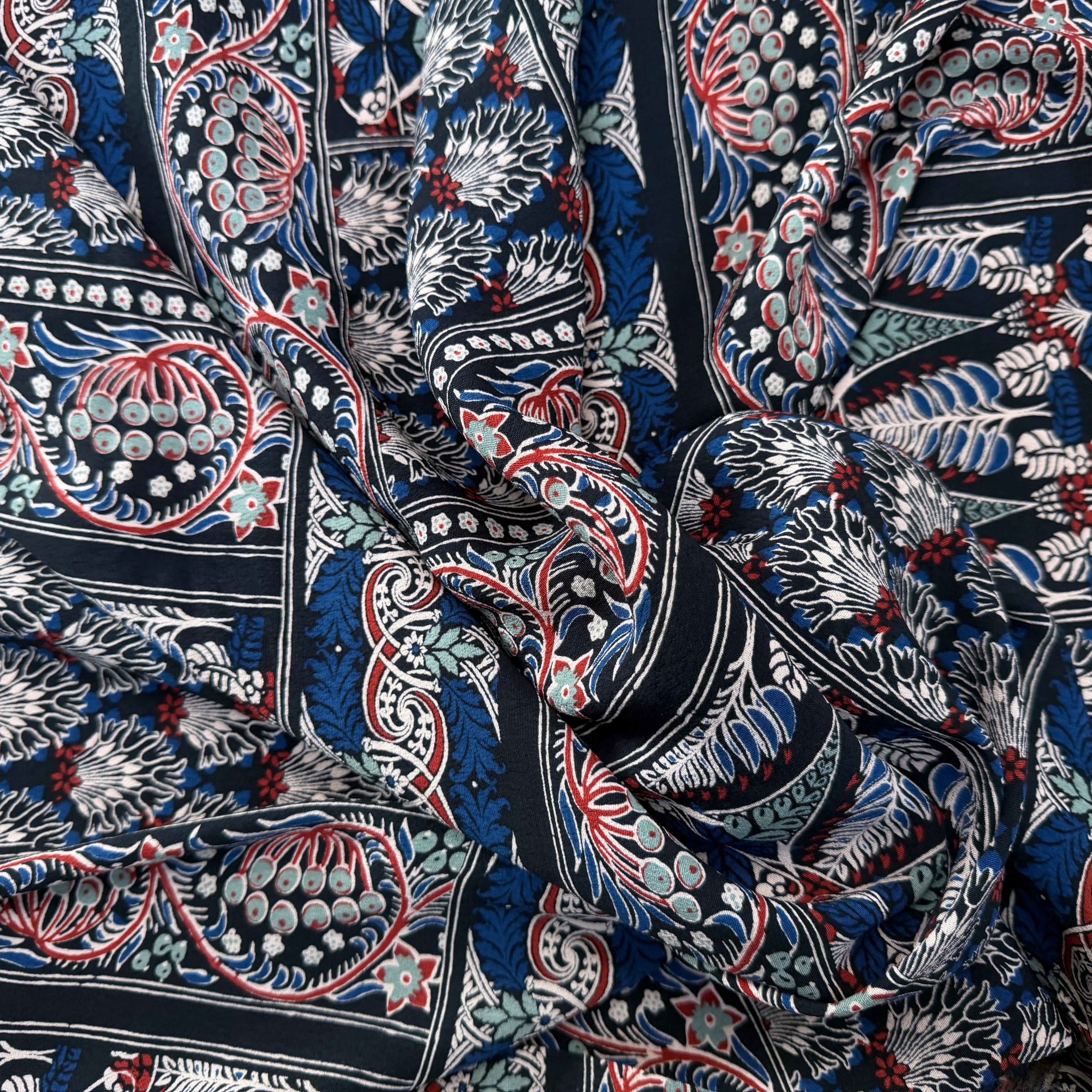 CREPE VISCOSE FEUILLAGE 130CM - My Little Coupon