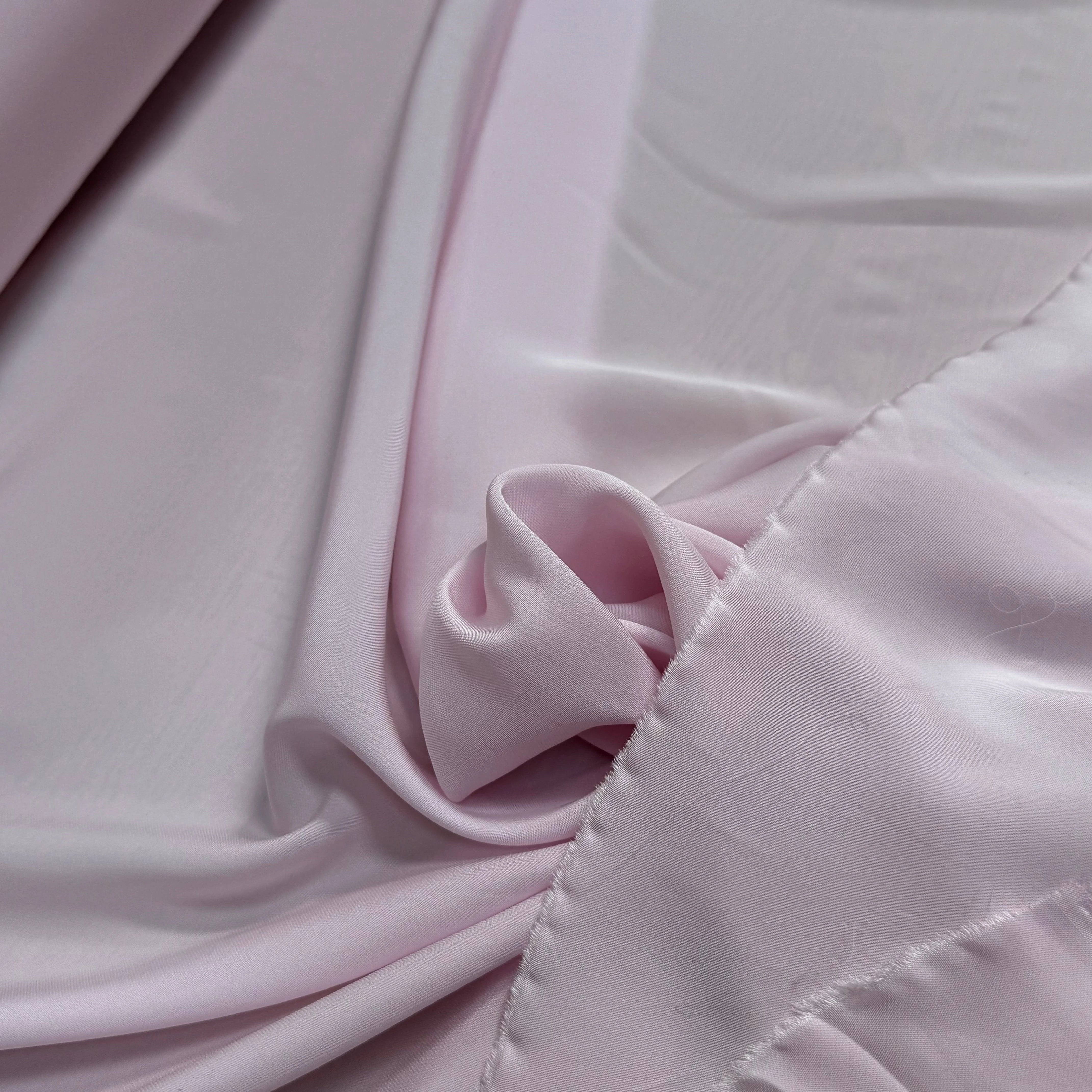 CREPE VISCOSE FLUIDE ASPECT PEACHSKIN 18% SOIE LIGHT PINK - My Little Coupon