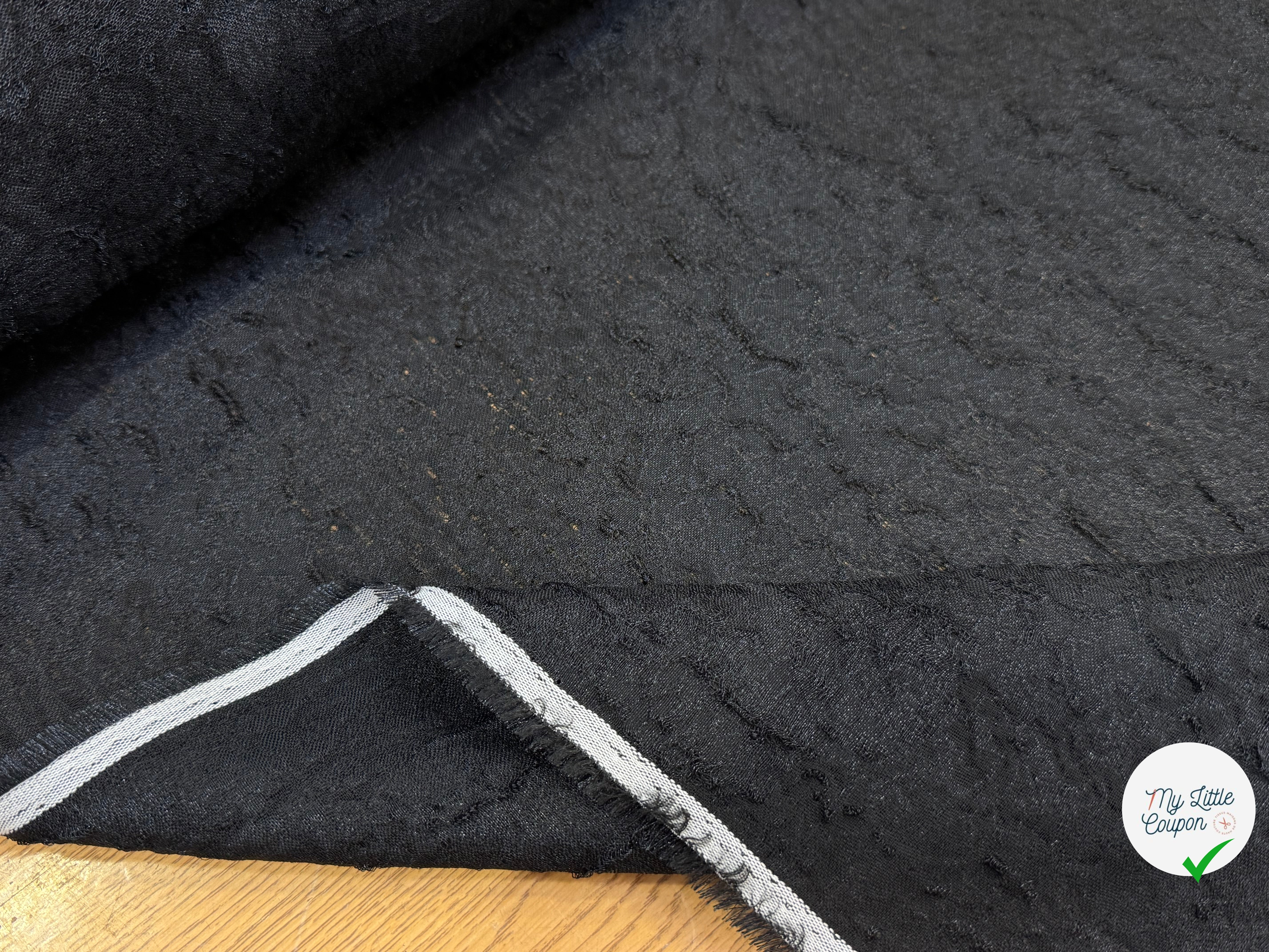 CREPE VISCOSE JACQUARD NOIR 67% VI - My Little Coupon