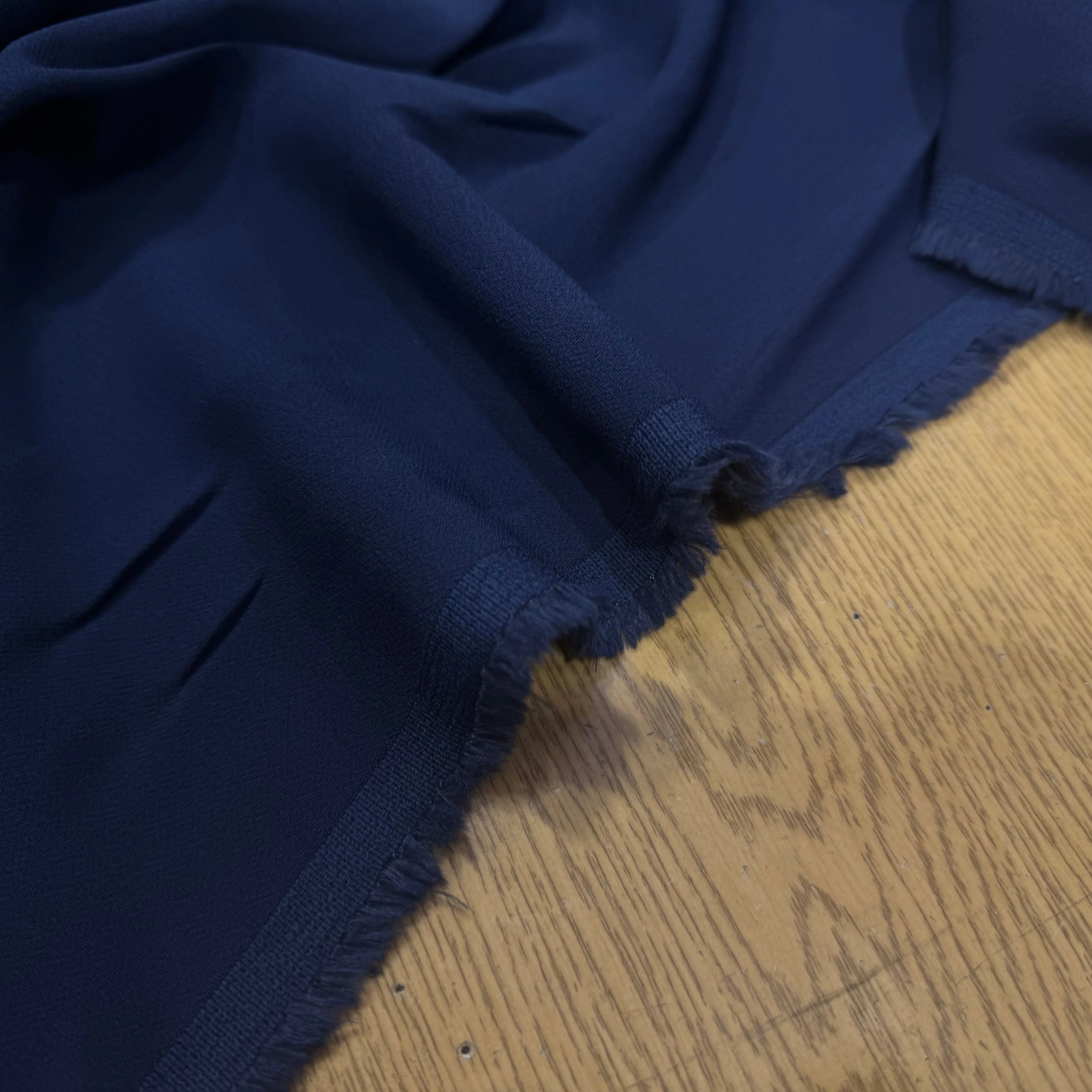CREPE VISCOSE LOURD BLEU - My Little Coupon