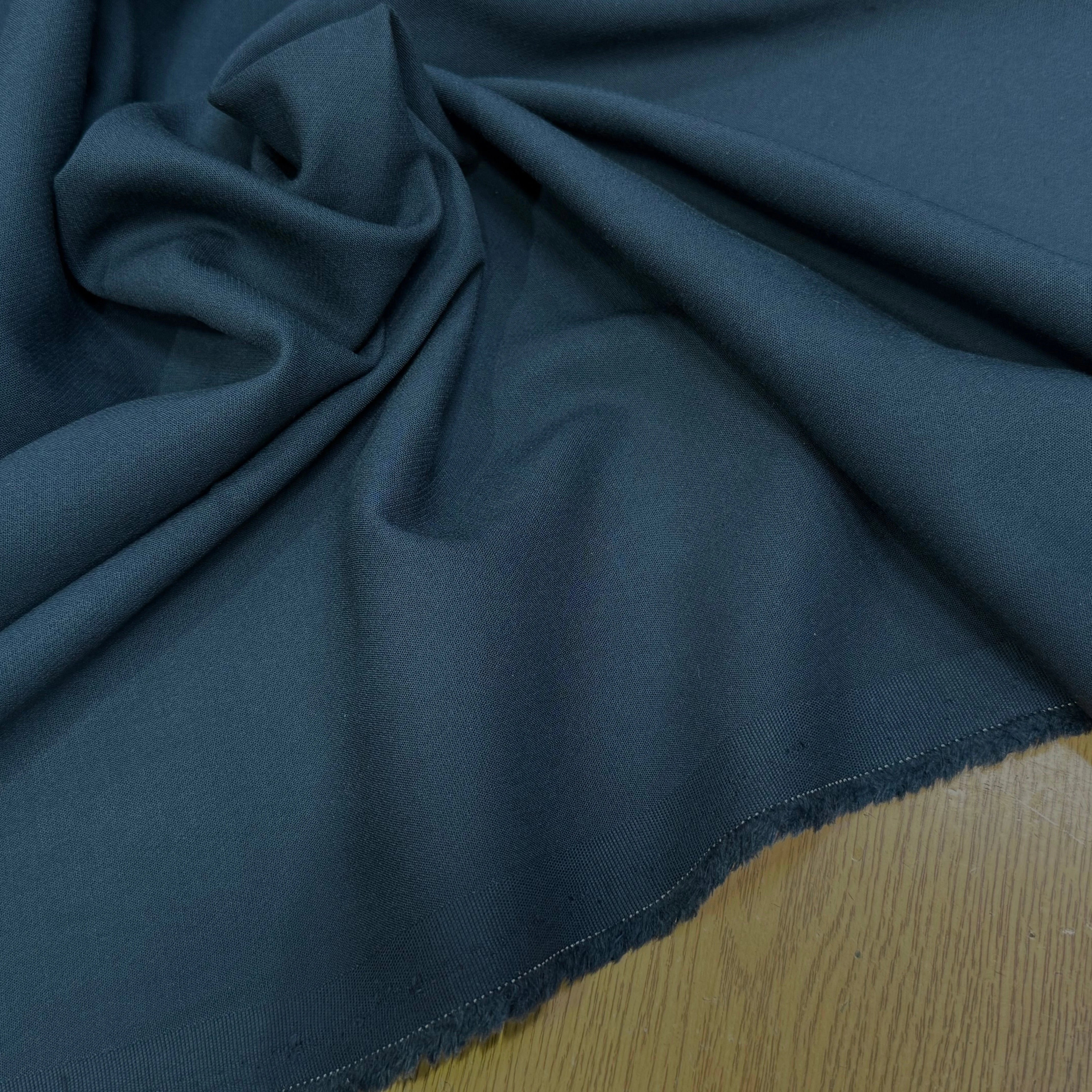 CREPE VISCOSE LOURD JAPAN BLEU PÉTROLE FONCÉ - My Little Coupon
