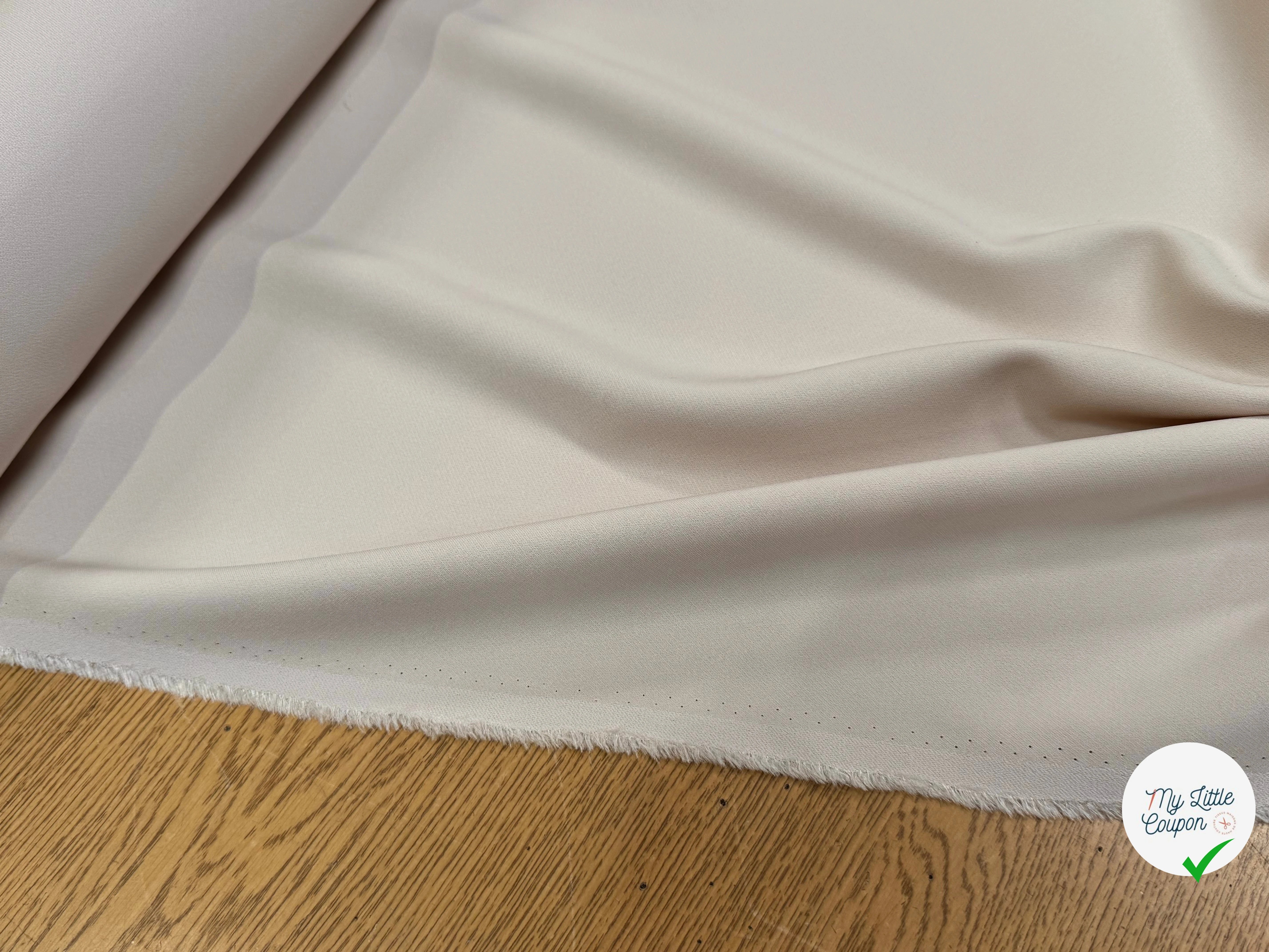 CREPE VISCOSE LOURD SUPERBE TENUE CREME - My Little Coupon