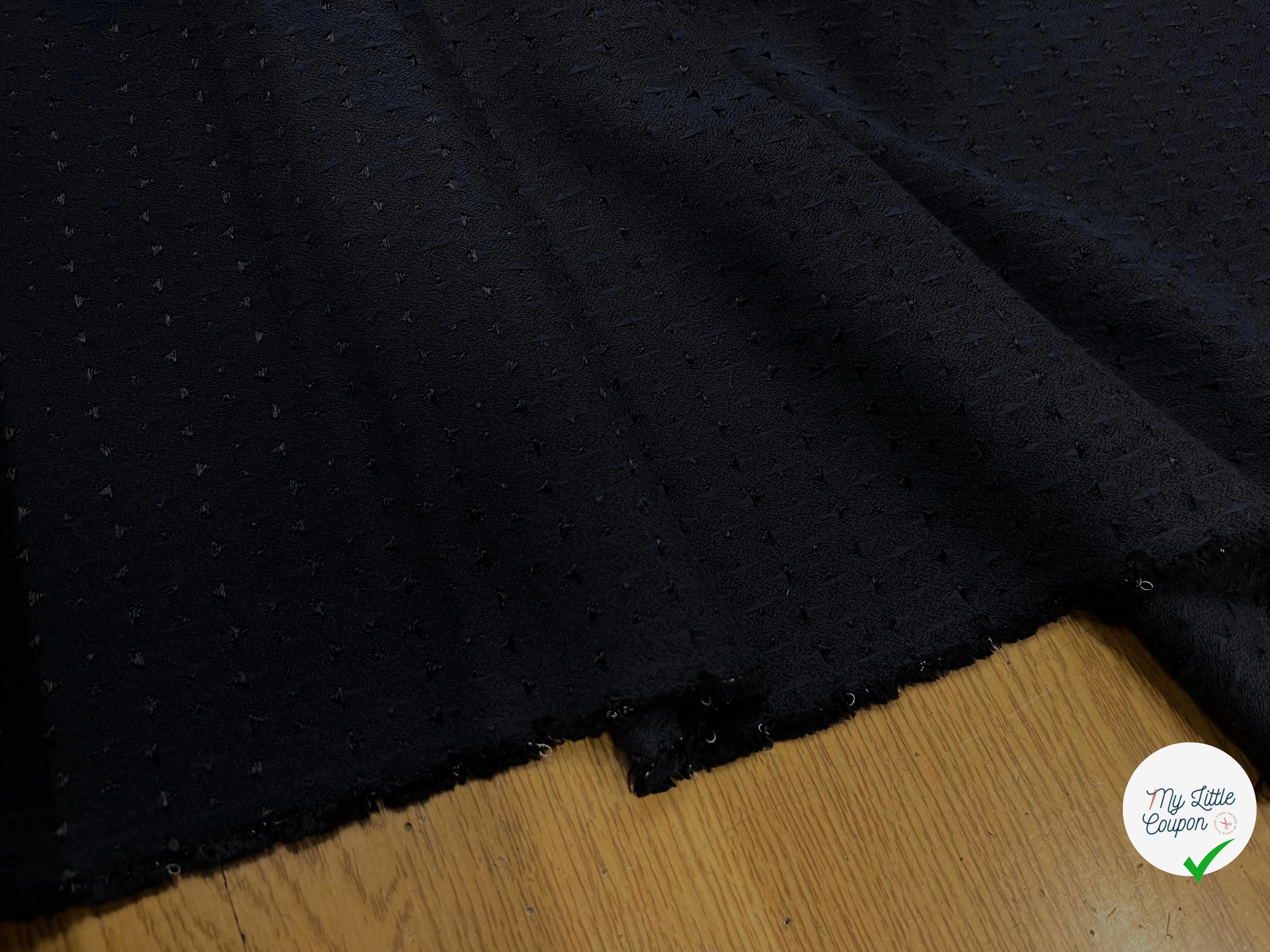 CREPE VISCOSE MOTIF TRIANGULAIRE JACQUARD NOIR MARINE - My Little Coupon