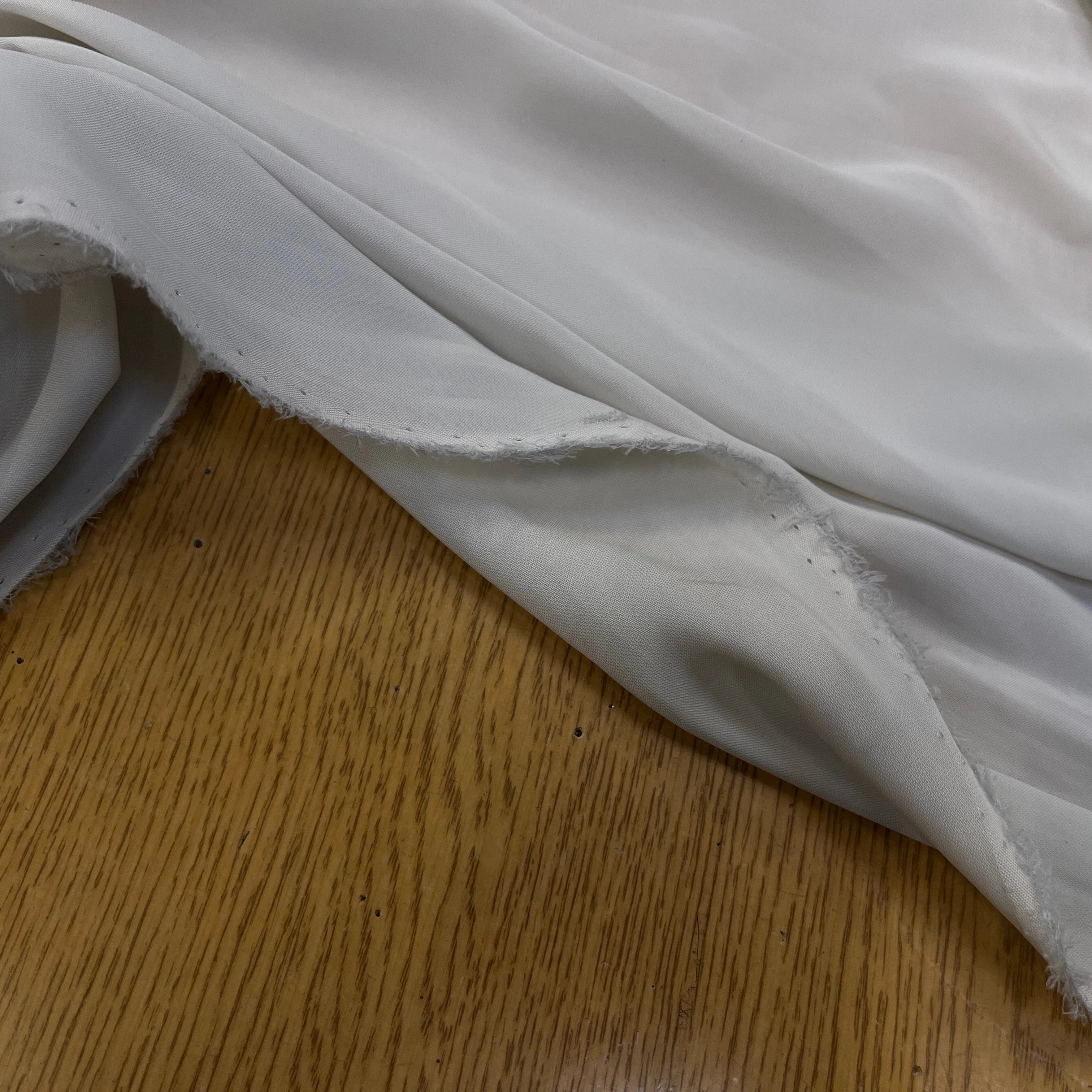 CREPE VISCOSE SOIE FLUIDE DIRTY WHITE - My Little Coupon