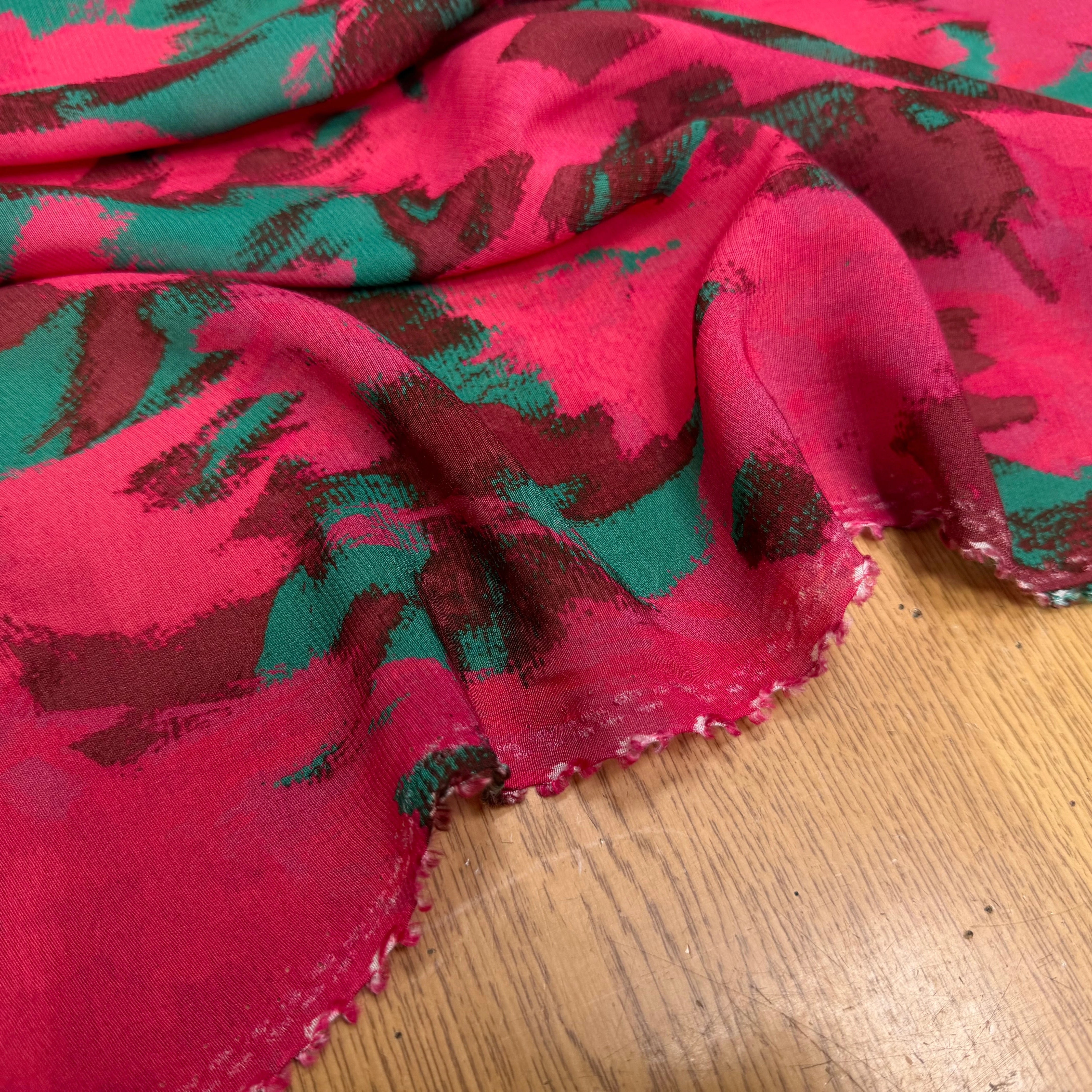 CREPE VISCOSE SOIE ROSE VERT SILK ERABLES - My Little Coupon