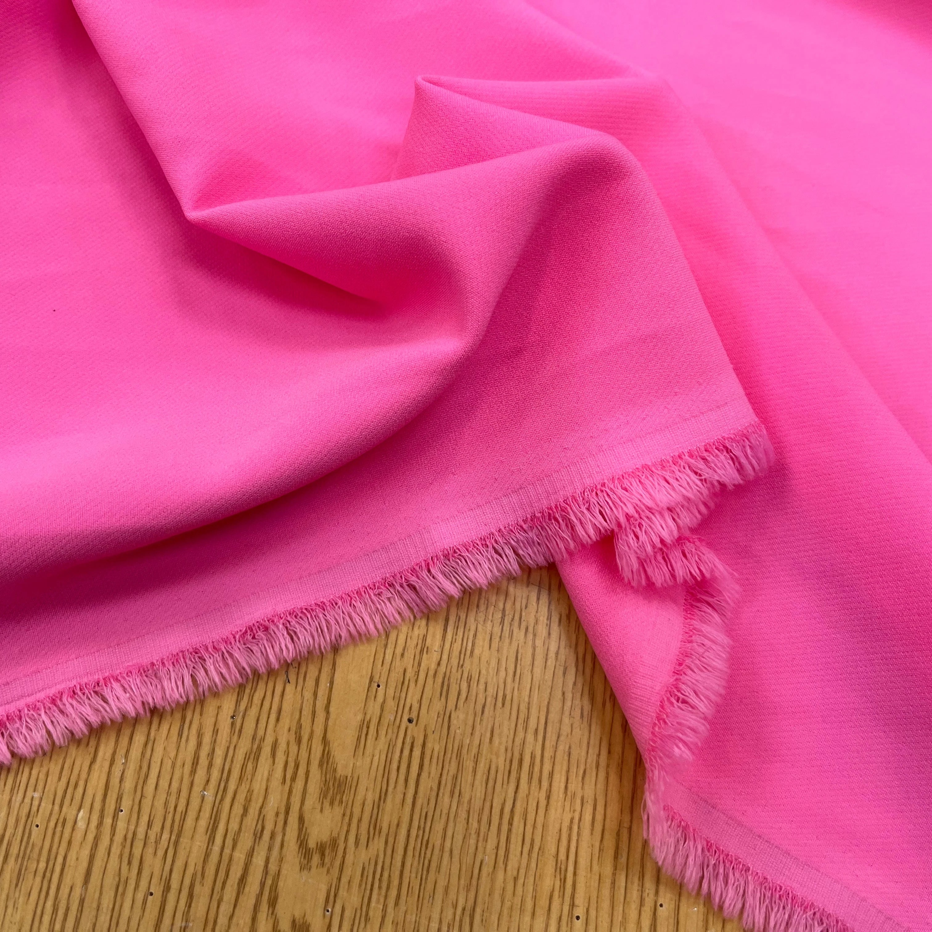 CRÈPE VISCOSE ULTRA STRETCH PARTY PINK - My Little Coupon