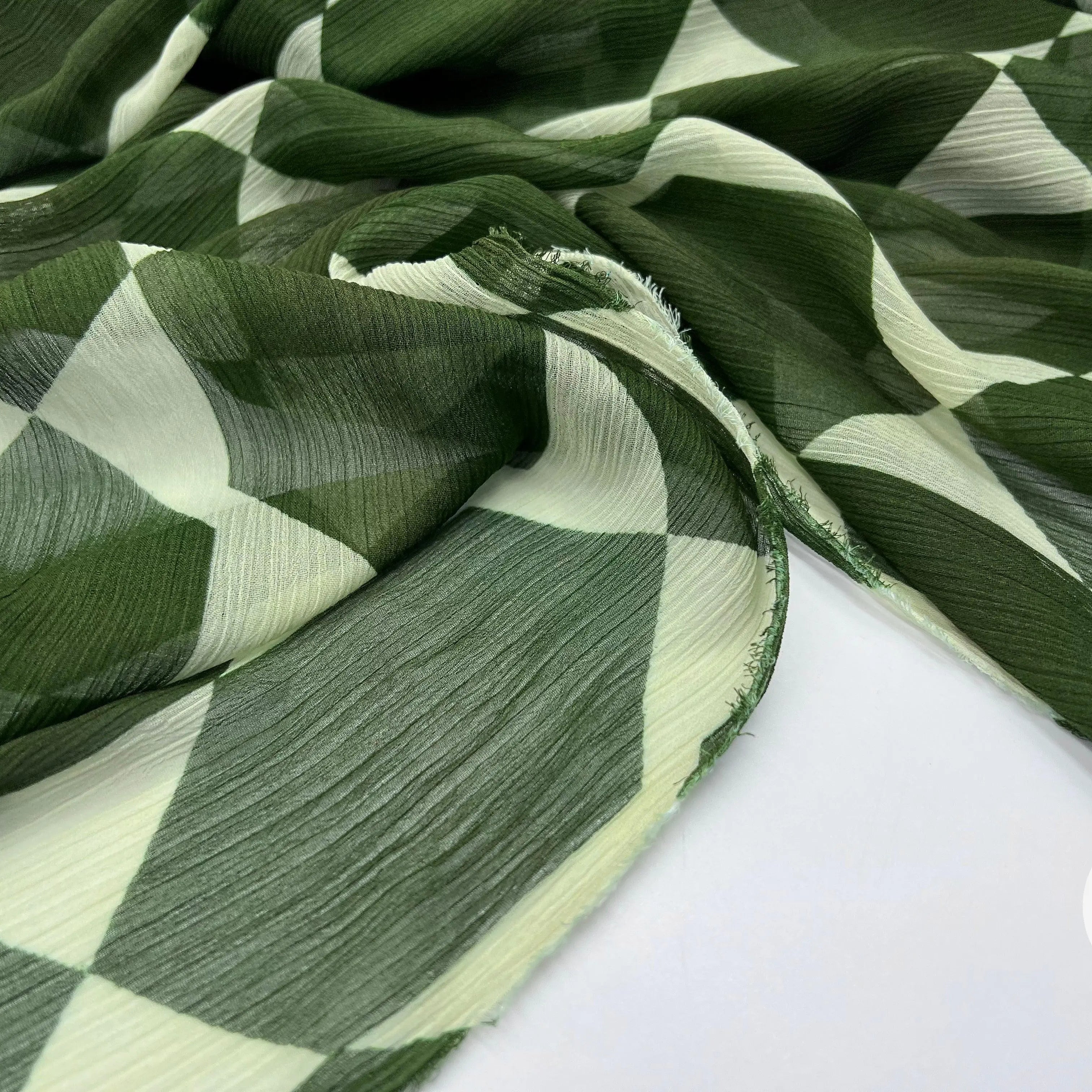 CRÉPON IMPRIMÉ LOSANGES VERT FONCÉS - My Little Coupon - tissu - coudre