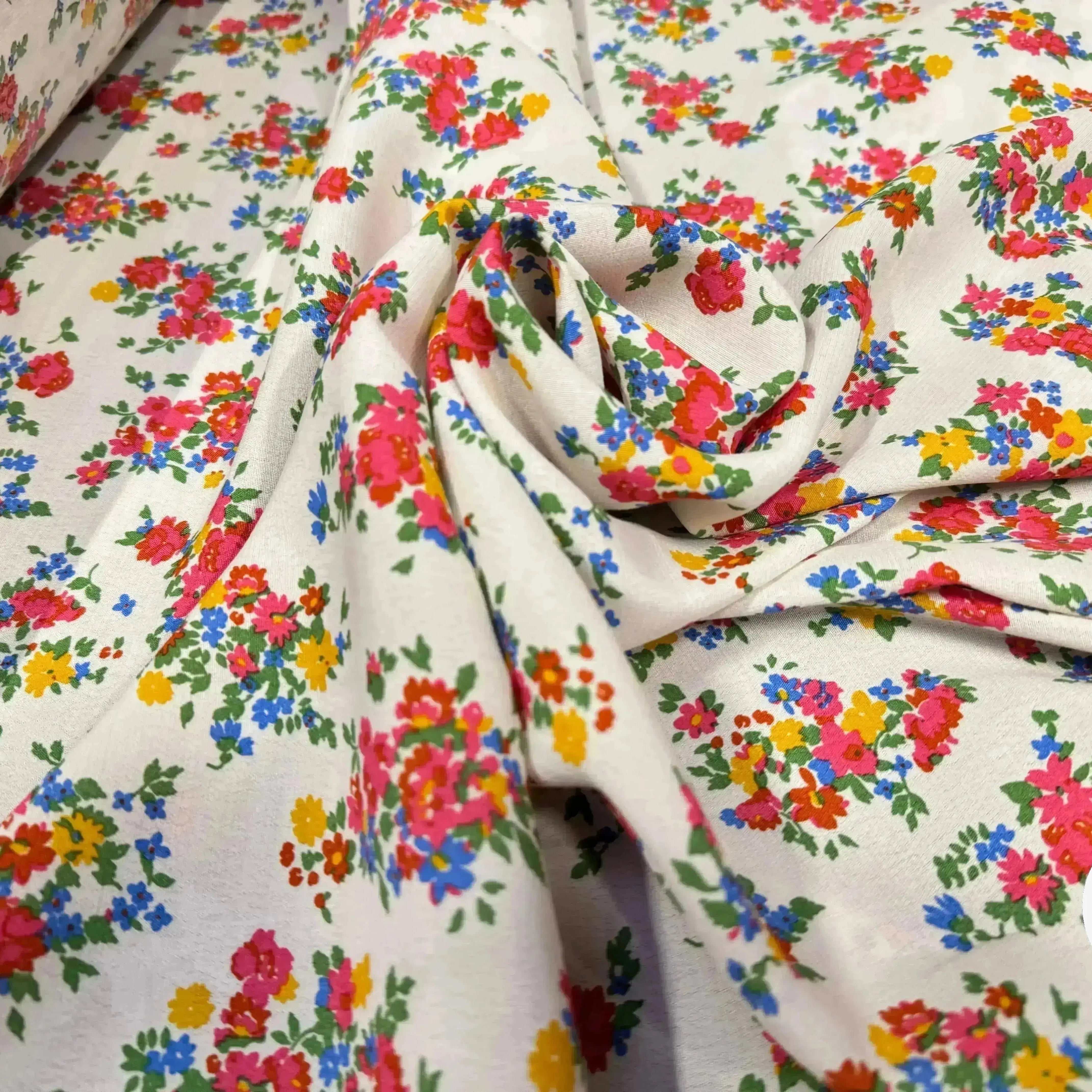 CRÊPE VISCOSE IMPRIMÉE BLANC JARDIN SECRET - My Little Coupon