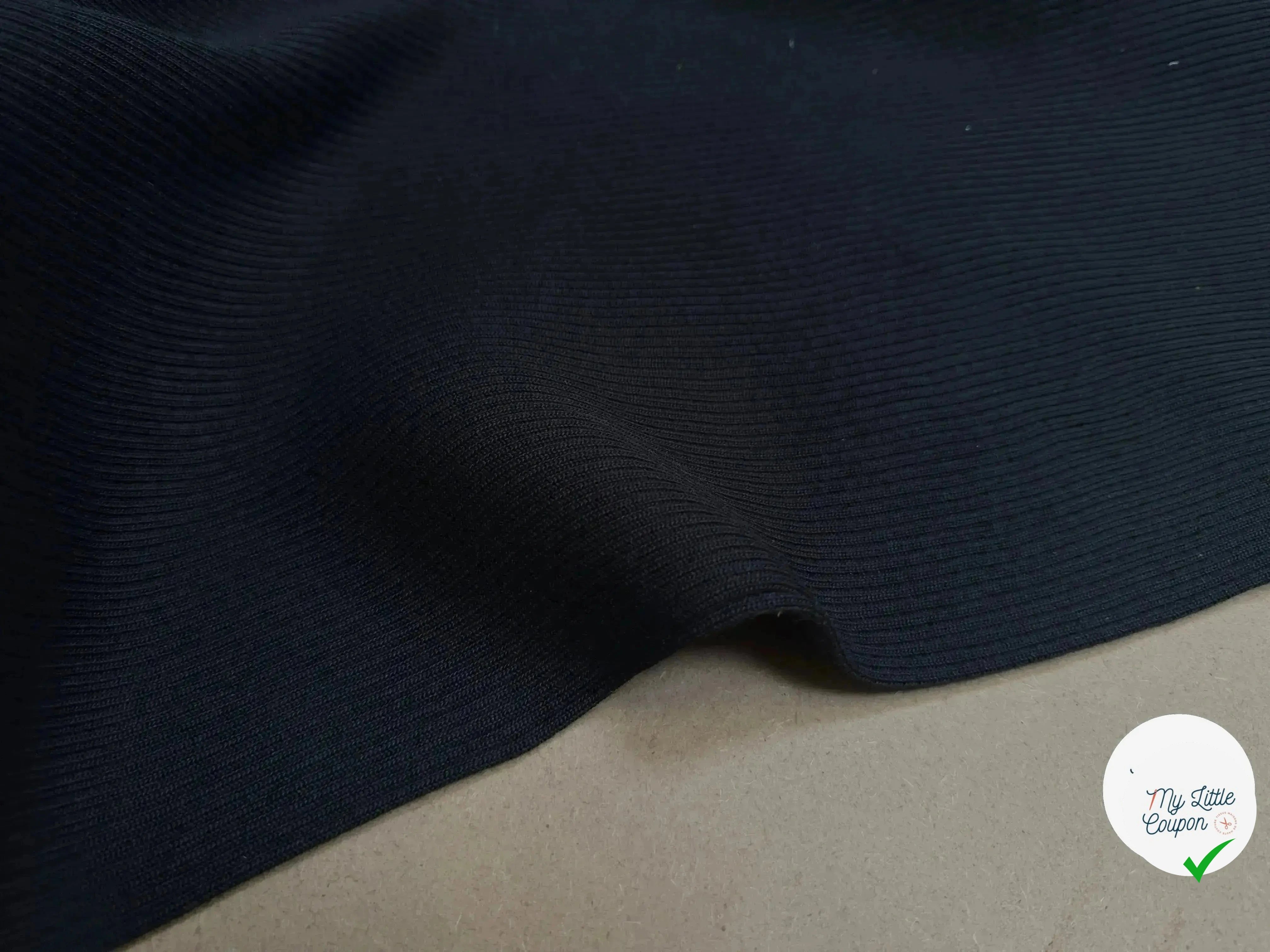 BORD CÔTE LOURD 100% ACRYLIQUE NOIR - My Little Coupon