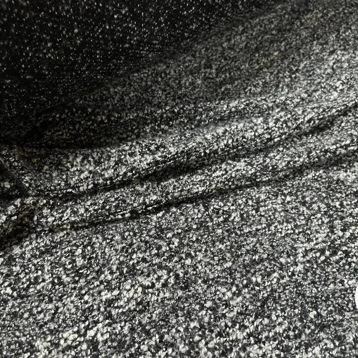 BOUCLETTE TRICOT NOIR CHINÉ BLANC - My Little Coupon - tissu - coudre