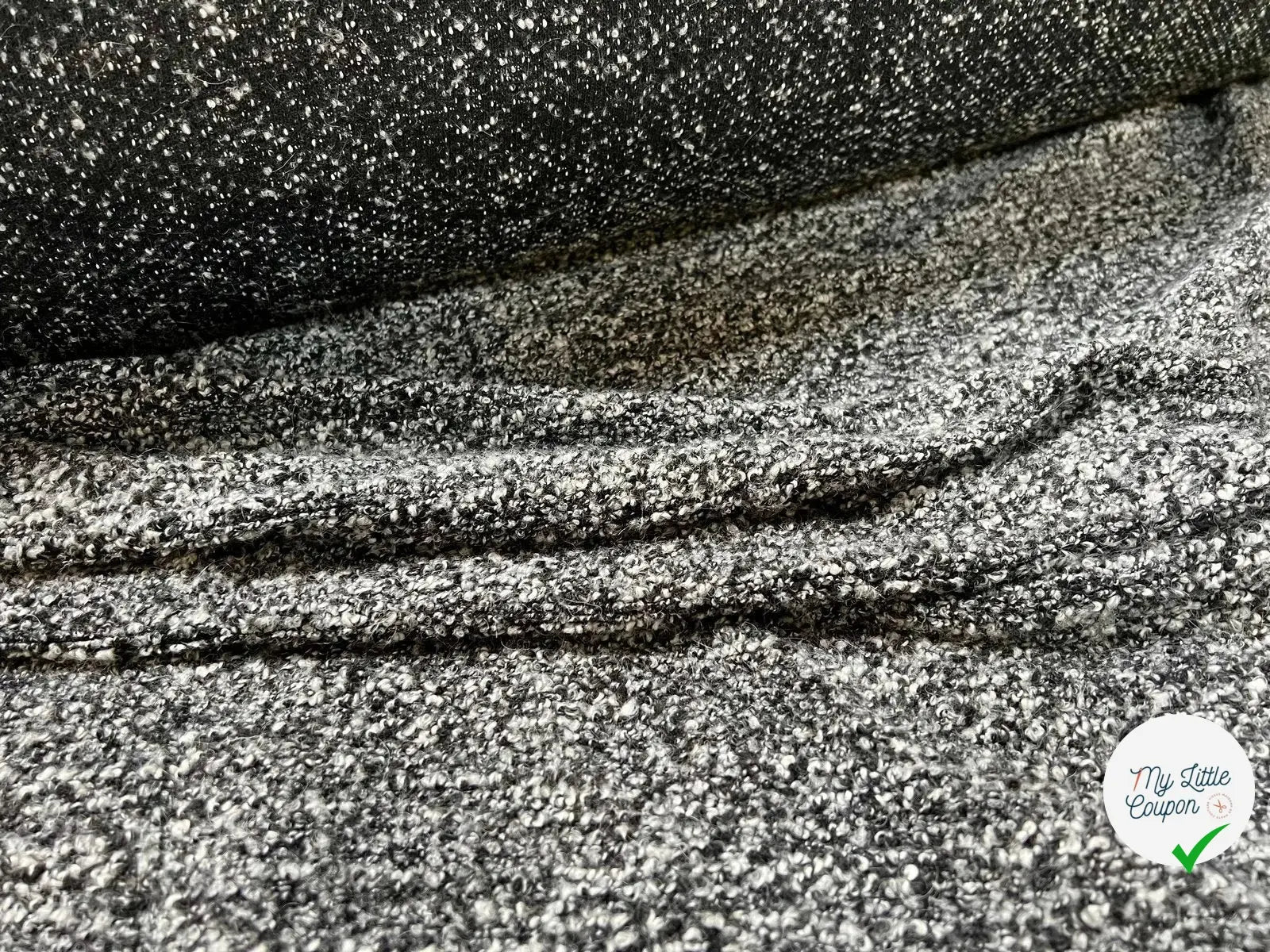 BOUCLETTE TRICOT NOIR CHINÉ BLANC - My Little Coupon - tissu - coudre