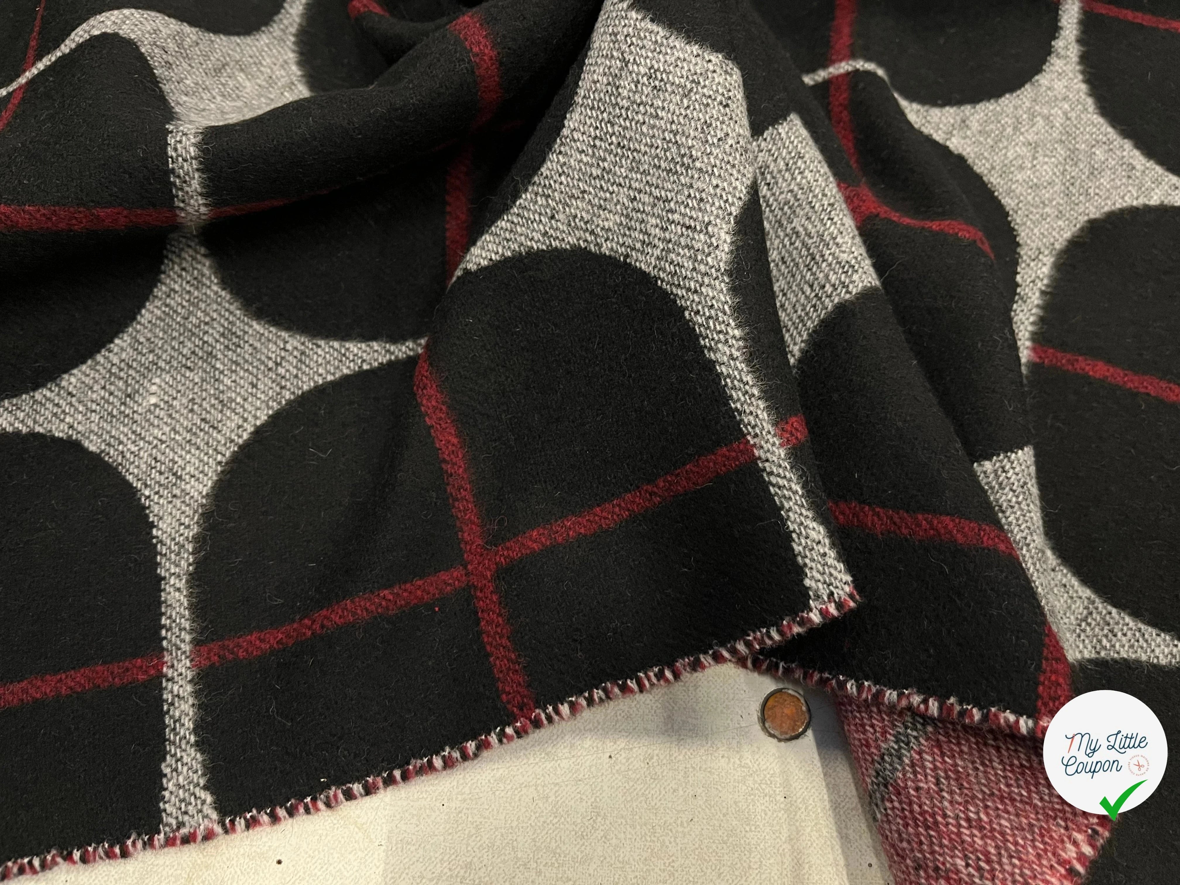 CABAN LAINE CARREAUX GÉOMETRIQUE ROUGE NOIR - My Little Coupon