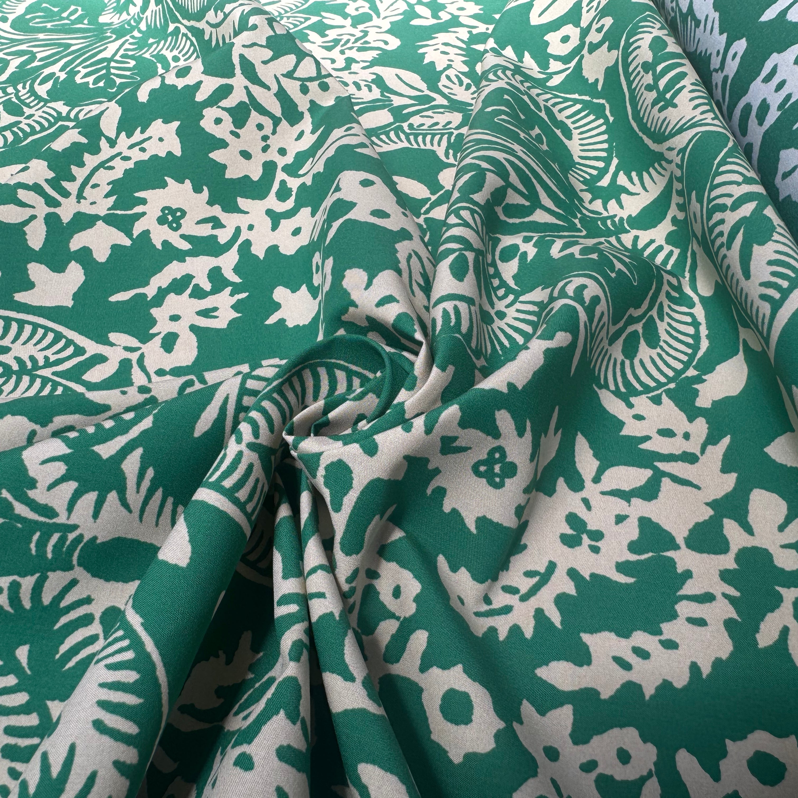 COTON VISCOSE THEME FLORAL BEIGE CREME ET VERT - My Little Coupon