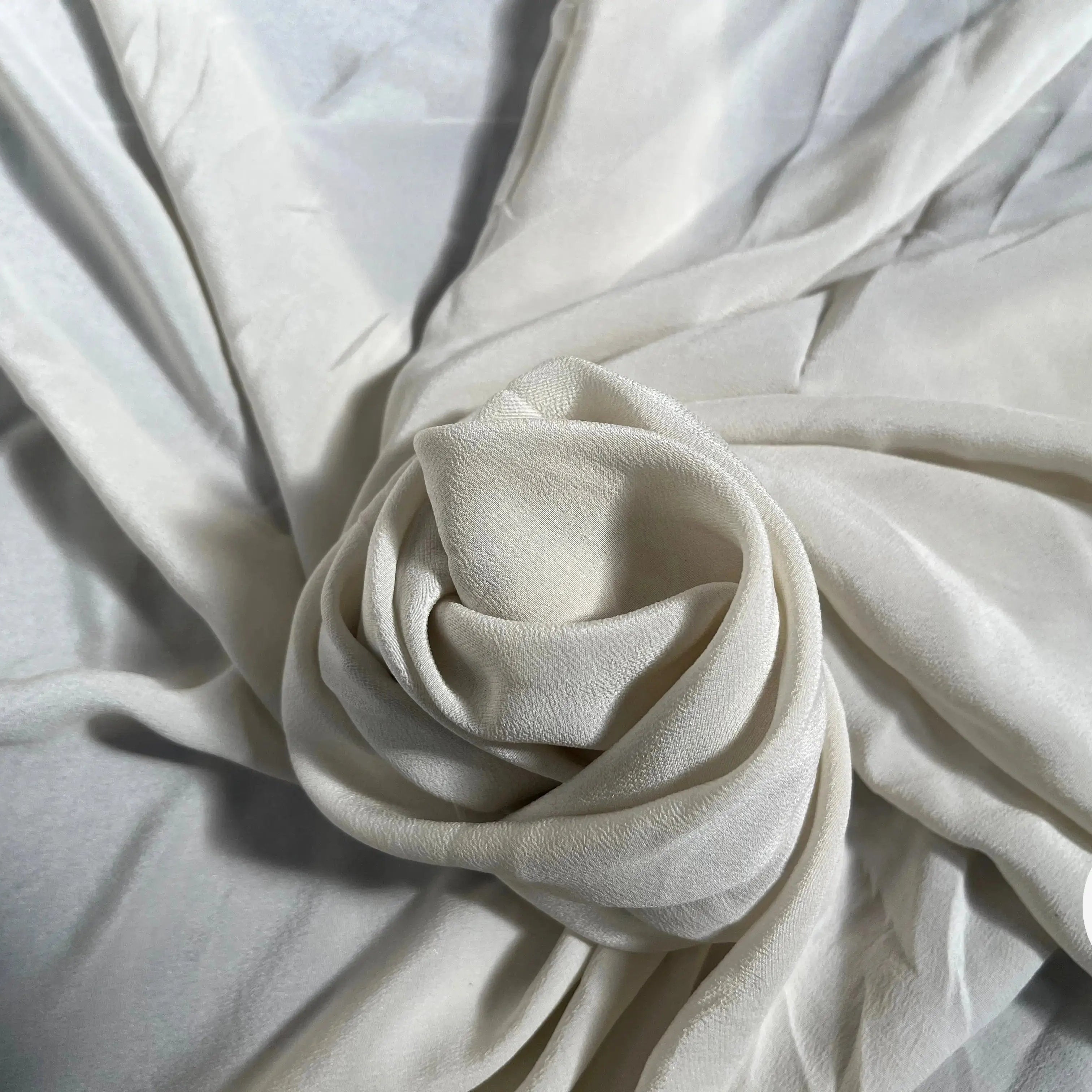 CREPE DE CHINE 100%SOIE UNI BLANC CASSÉ - My Little Coupon