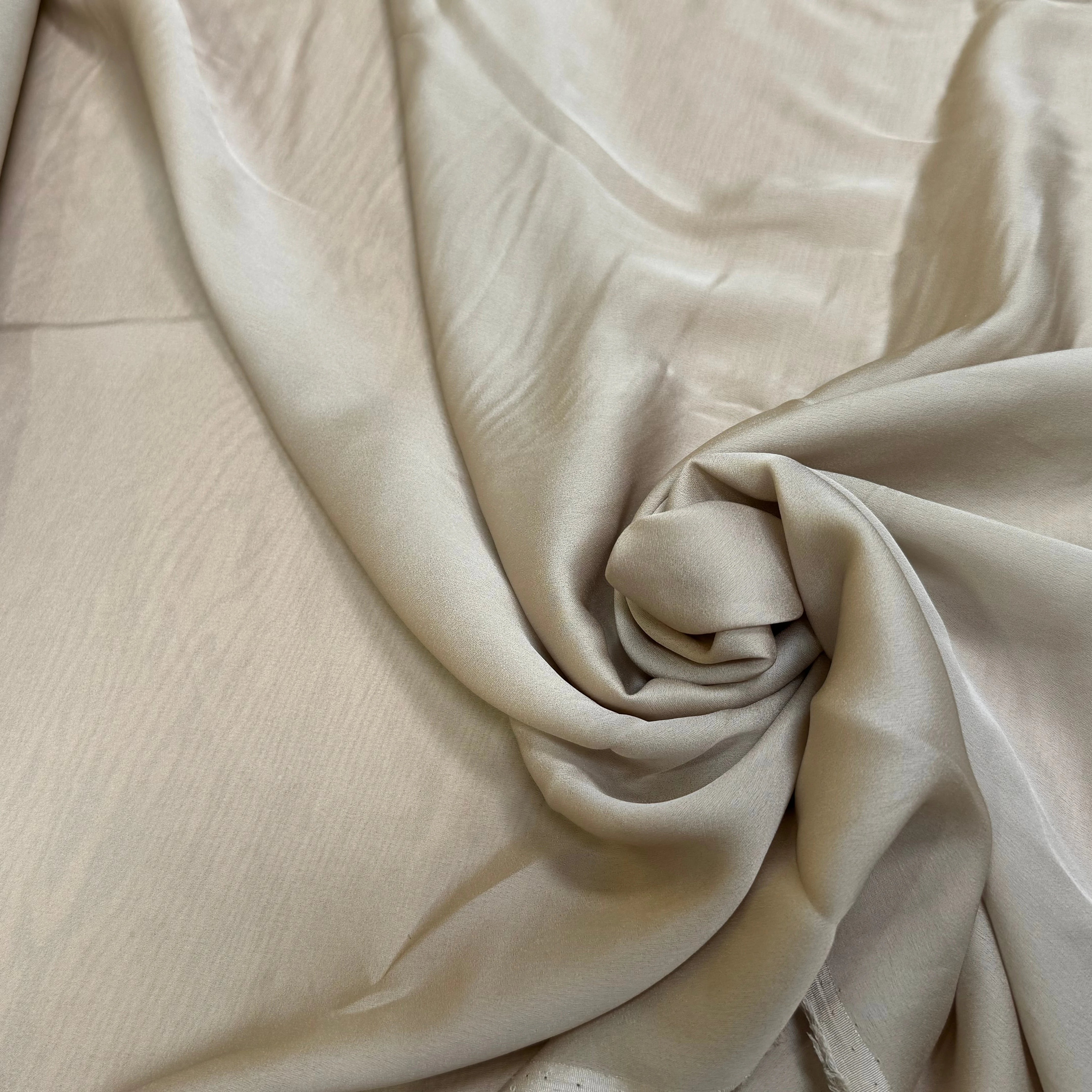 (Chute) CREPE ENVERS SATIN SOIE BEIGE TRÈS FLUIDE - My Little Coupon