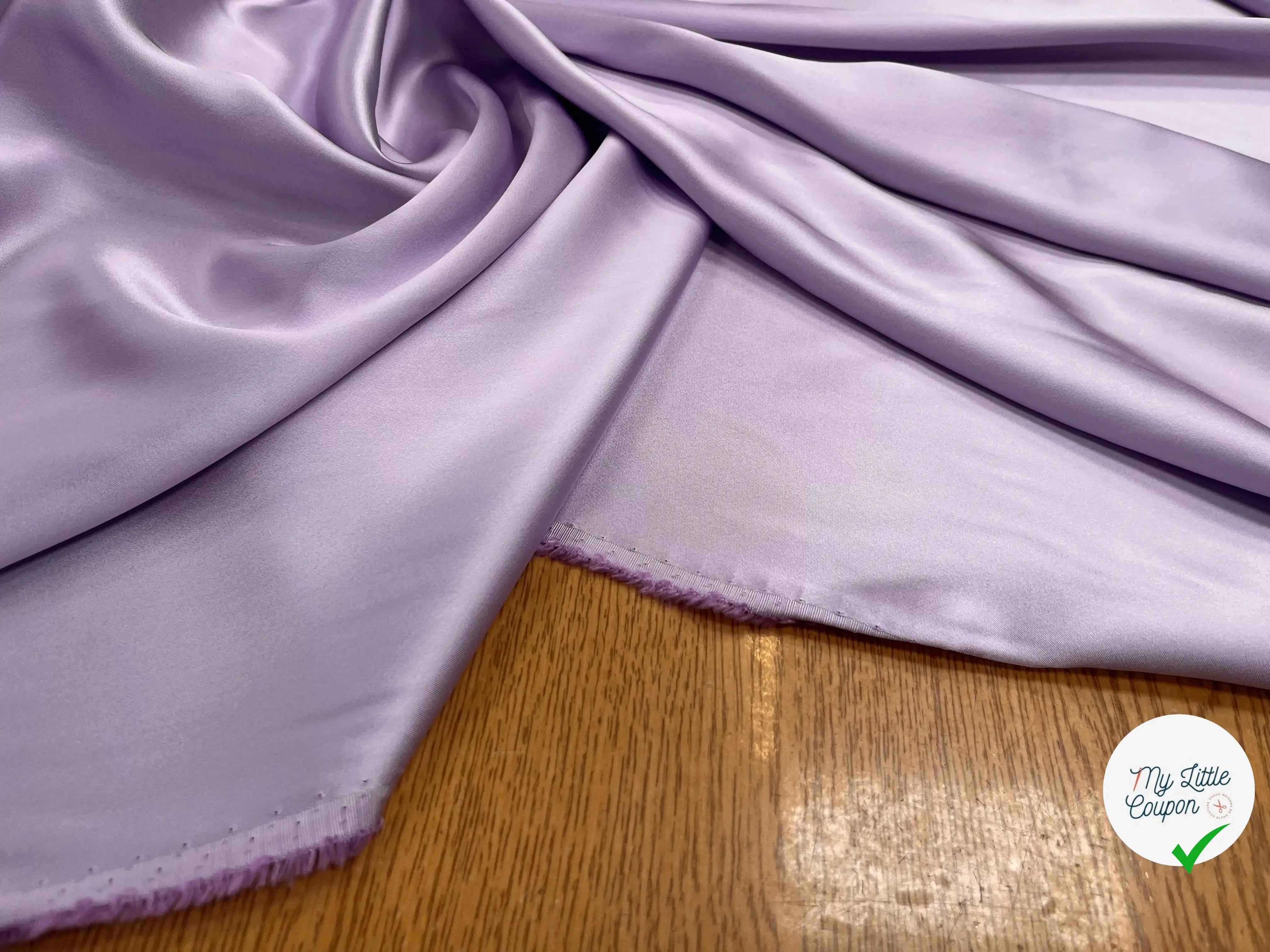 CREPE ENVERS SATIN VISCOSE SALT PINK - My Little Coupon
