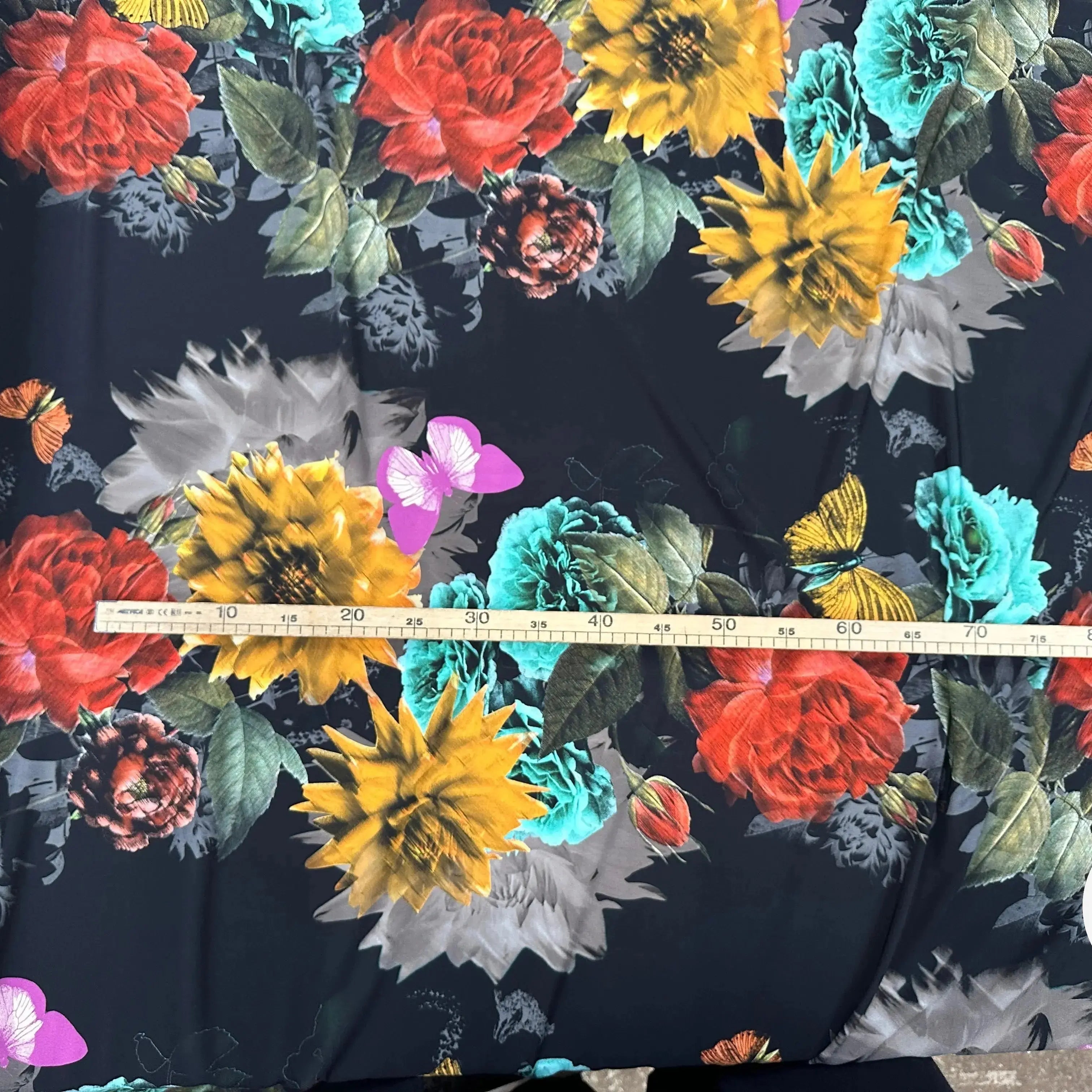 CREPE GAUFFRÉ NOIR PAPILLONS & FLEURS MLC INTERN