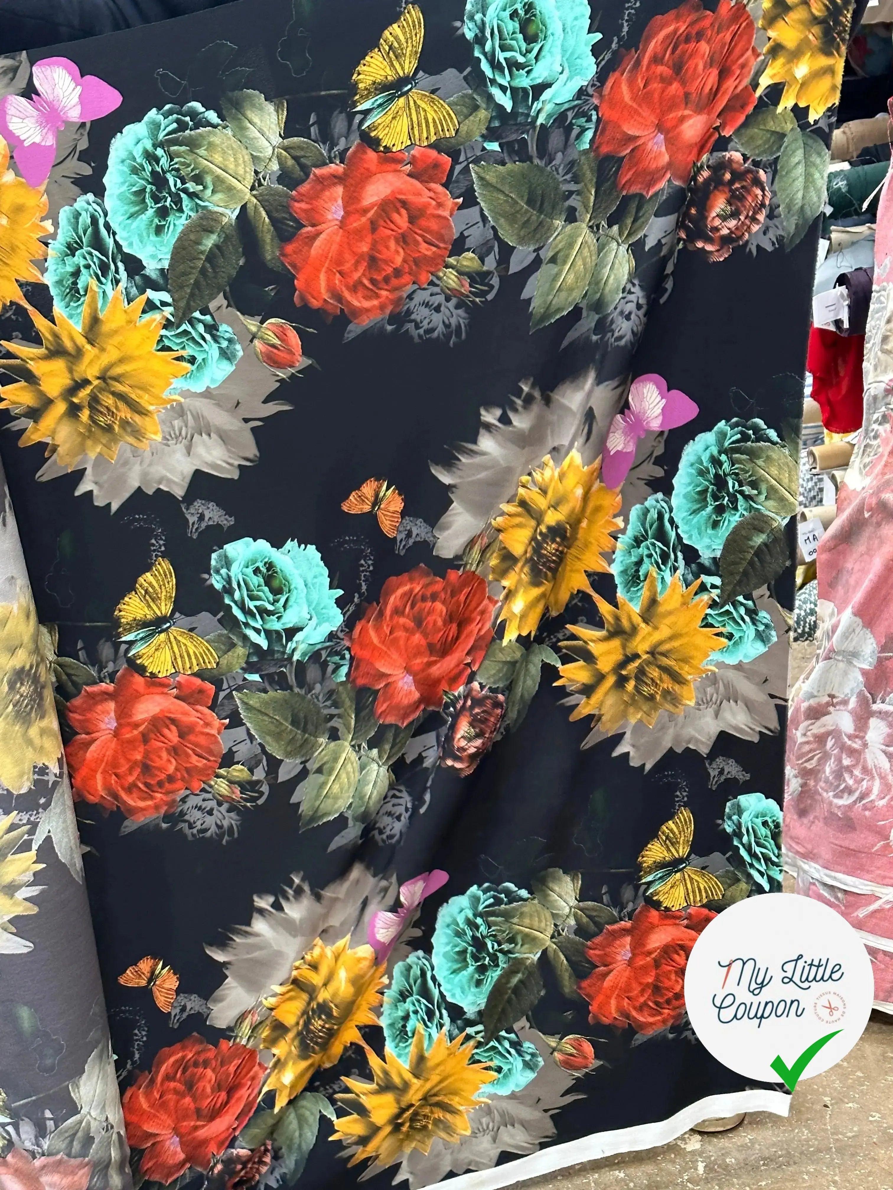 CREPE GAUFFRÉ NOIR PAPILLONS & FLEURS MLC INTERN