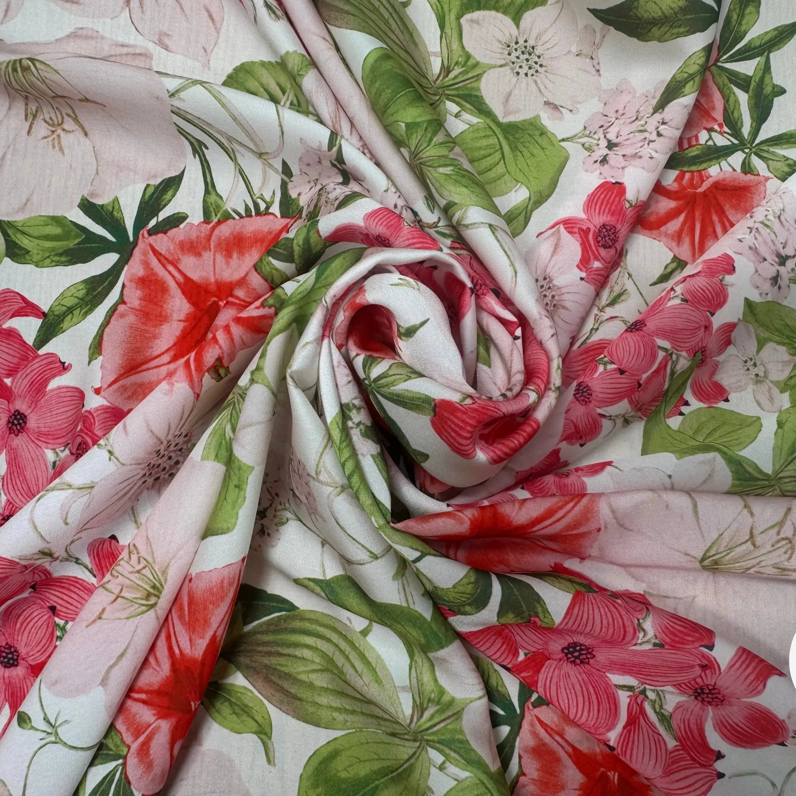 CREPE SATINÉ FOND BLANC MOTIF FLEURS ROSE ET FEUILLES VERTE - My Little Coupon