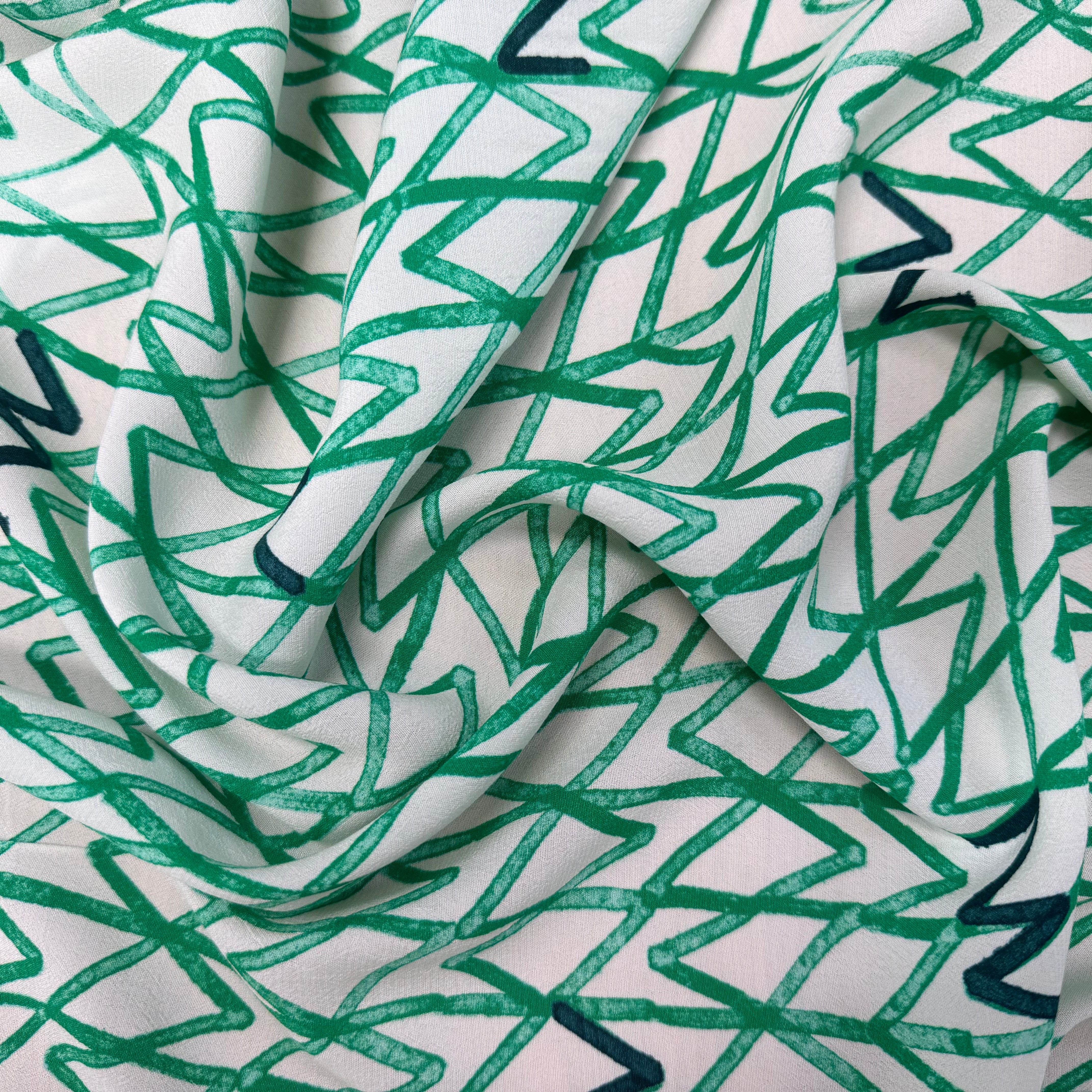 CRÊPE VISCOSE ECOVERO FOND BLANC MOTIFS GEOMETRIQUE VERT - My Little Coupon