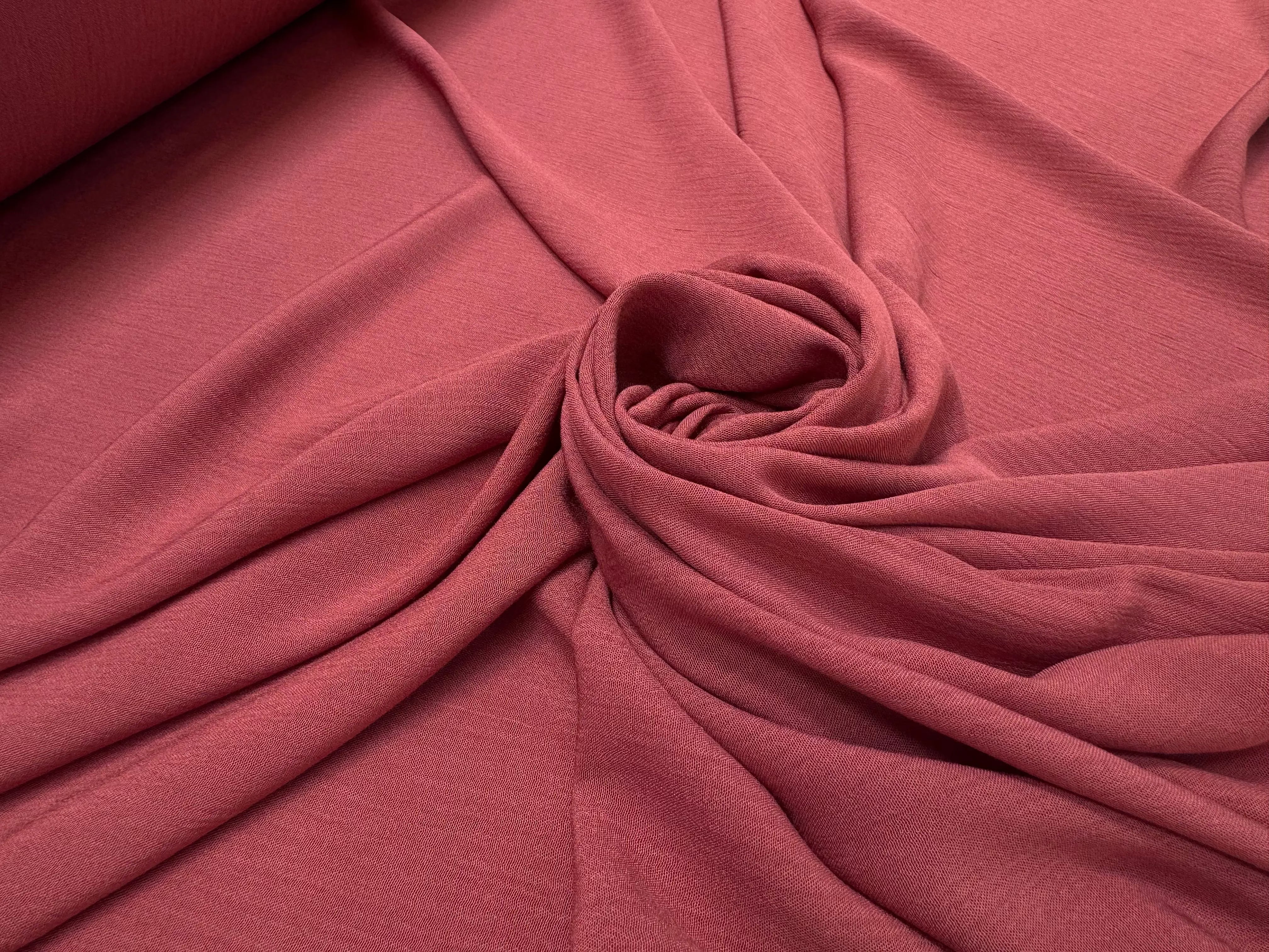 CRÊPE VISCOSE GAUFFRÉ UNI TERRACOTTA - My Little Coupon
