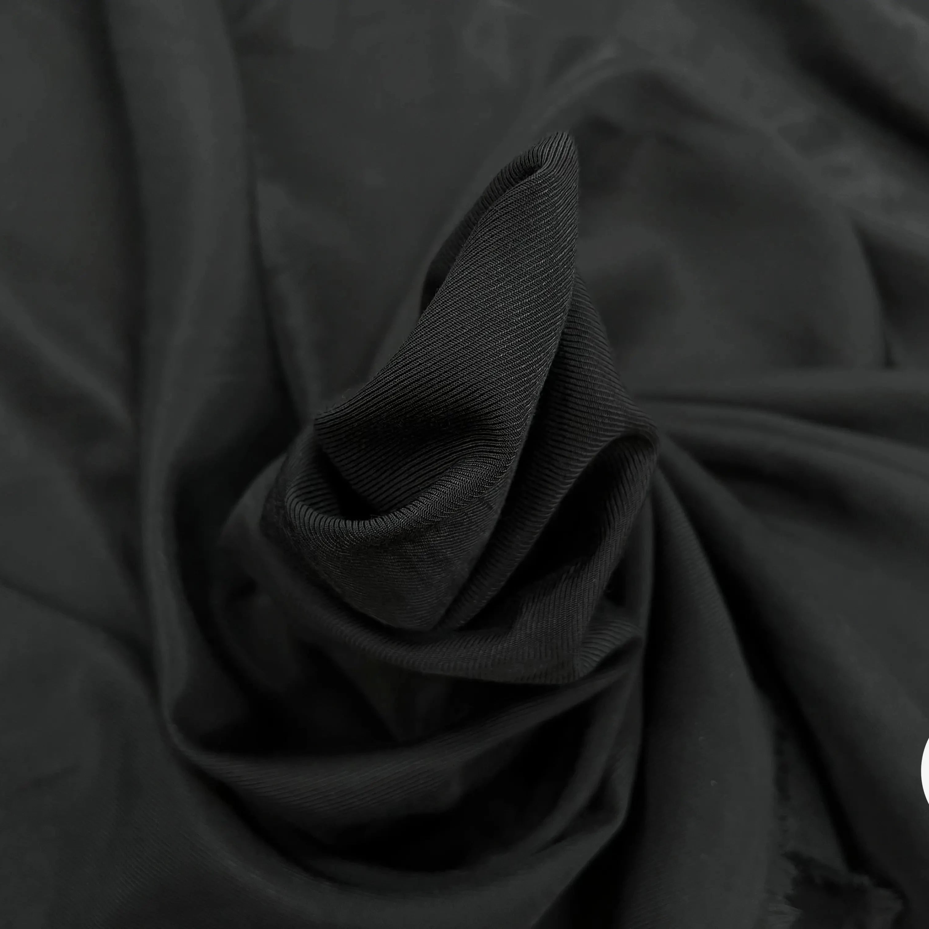 DOUBLURE VISCOSE SERGÉE UNI NOIR FINE RAYURE LISSE - My Little Coupon