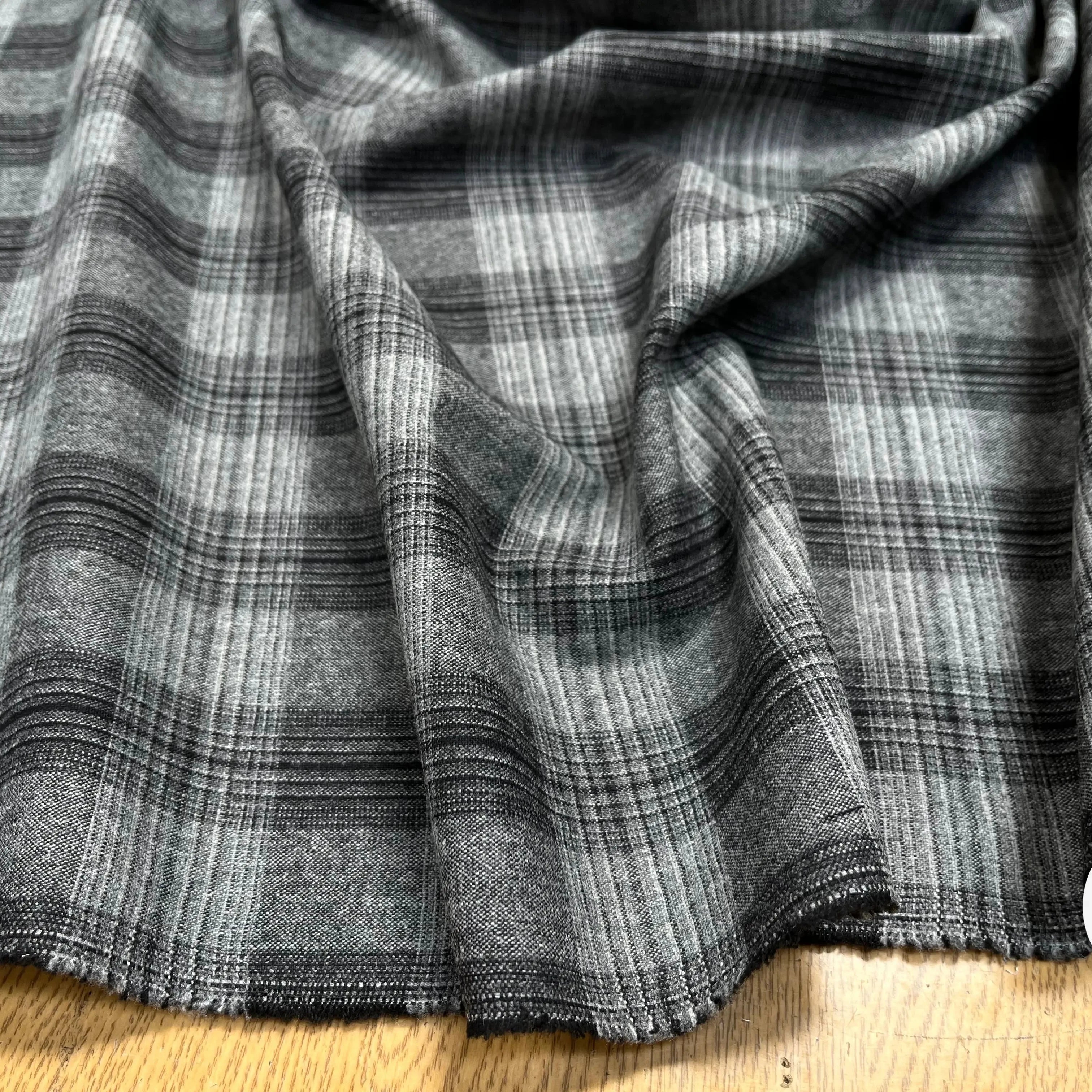 DRAPERIE FLANELLE MOTIF PRINCE DE GALLES GRIS - My Little Coupon